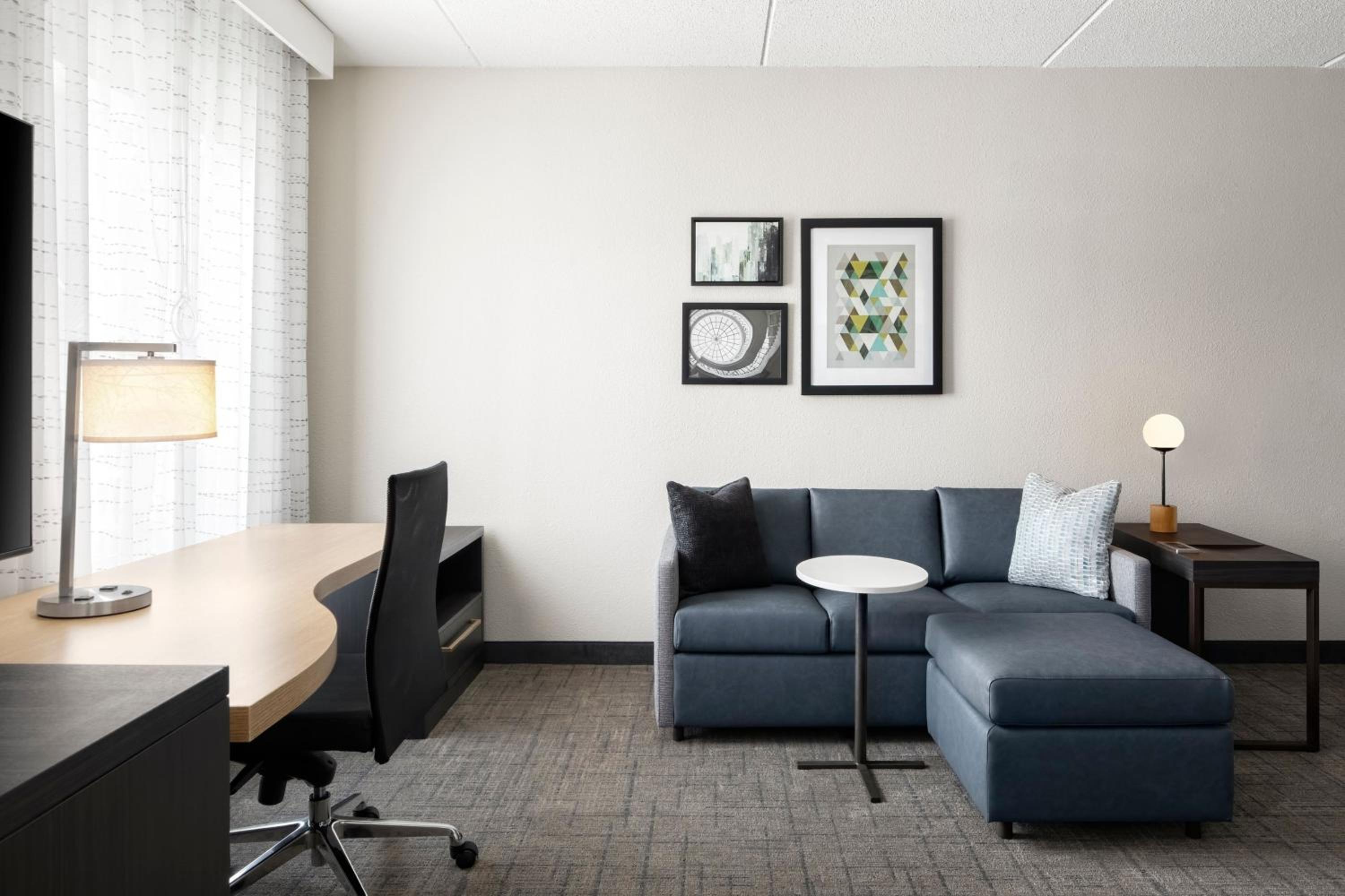 King Studio with Sofa Bed - Photo 1