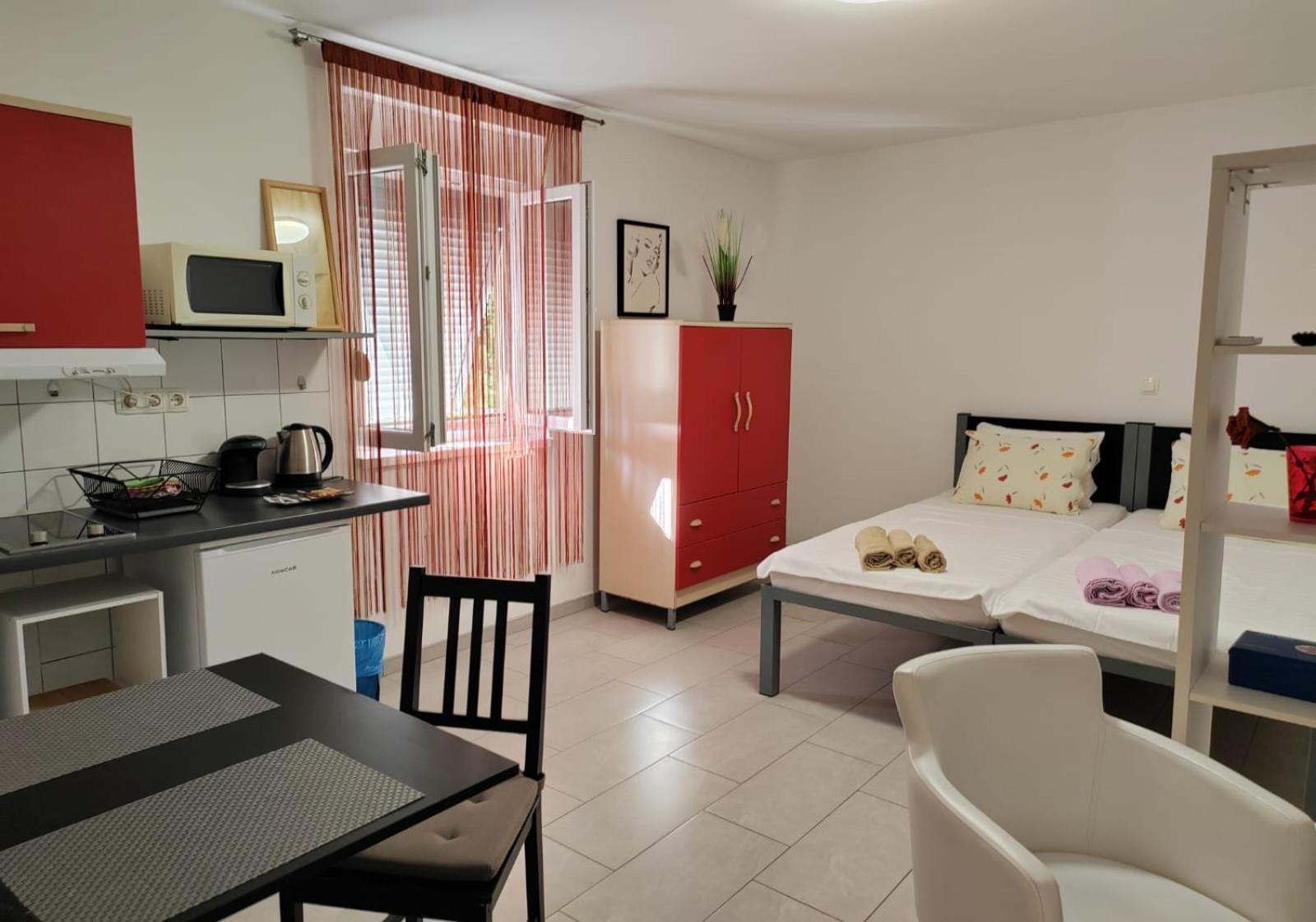 Studio Apartment