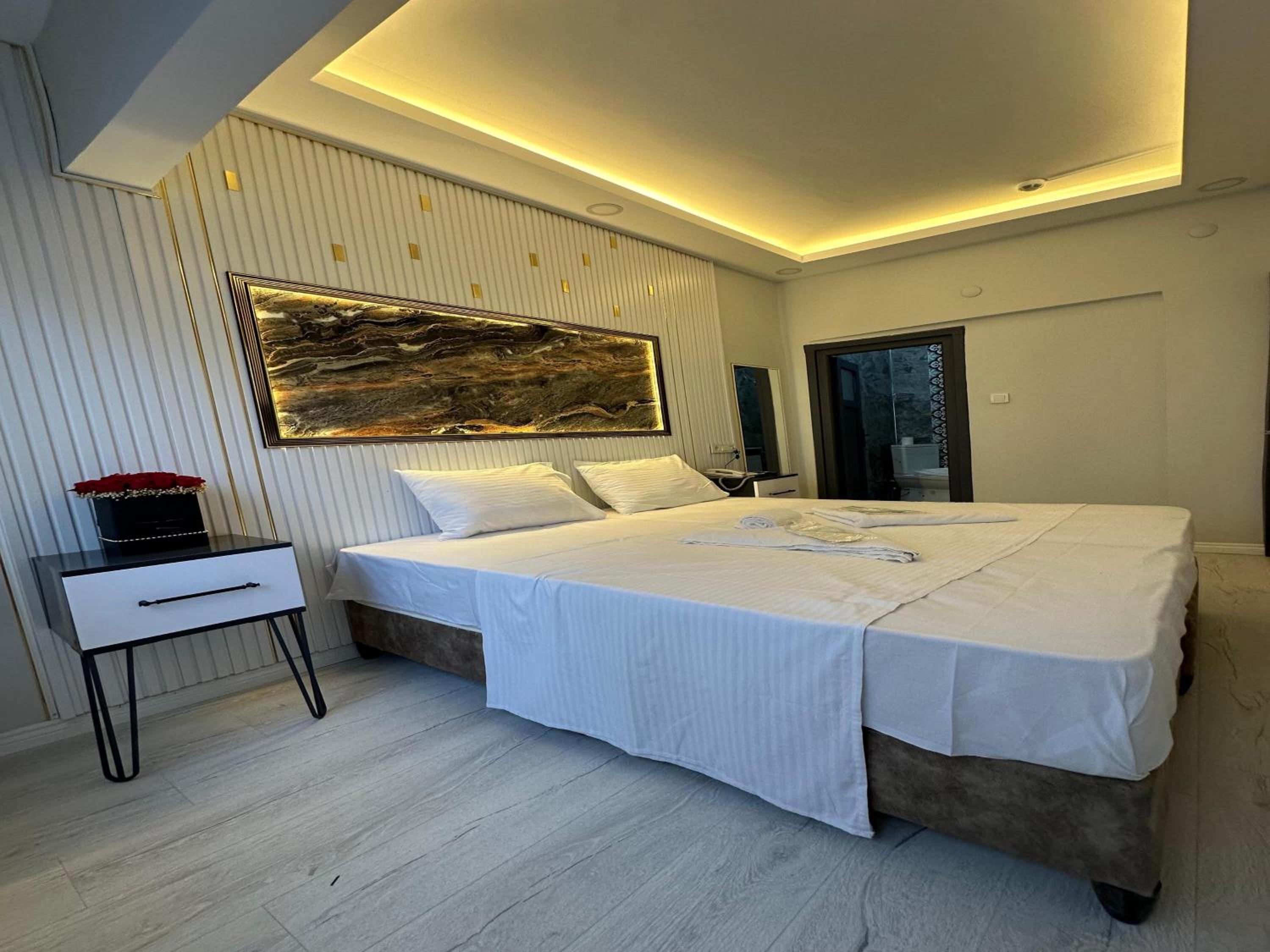 Superior Triple Room photo 2
