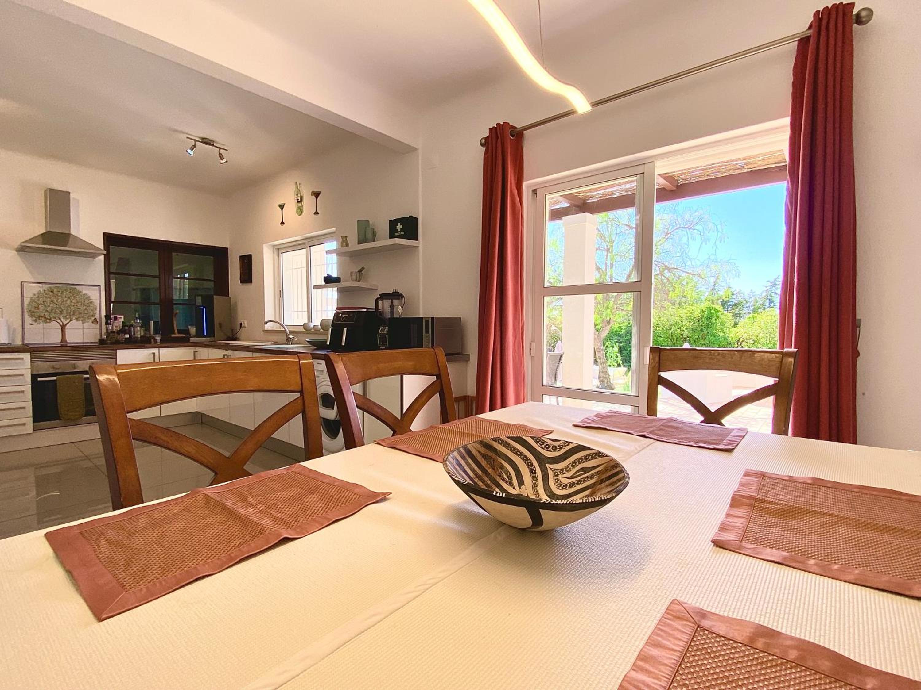 Villa photo 3