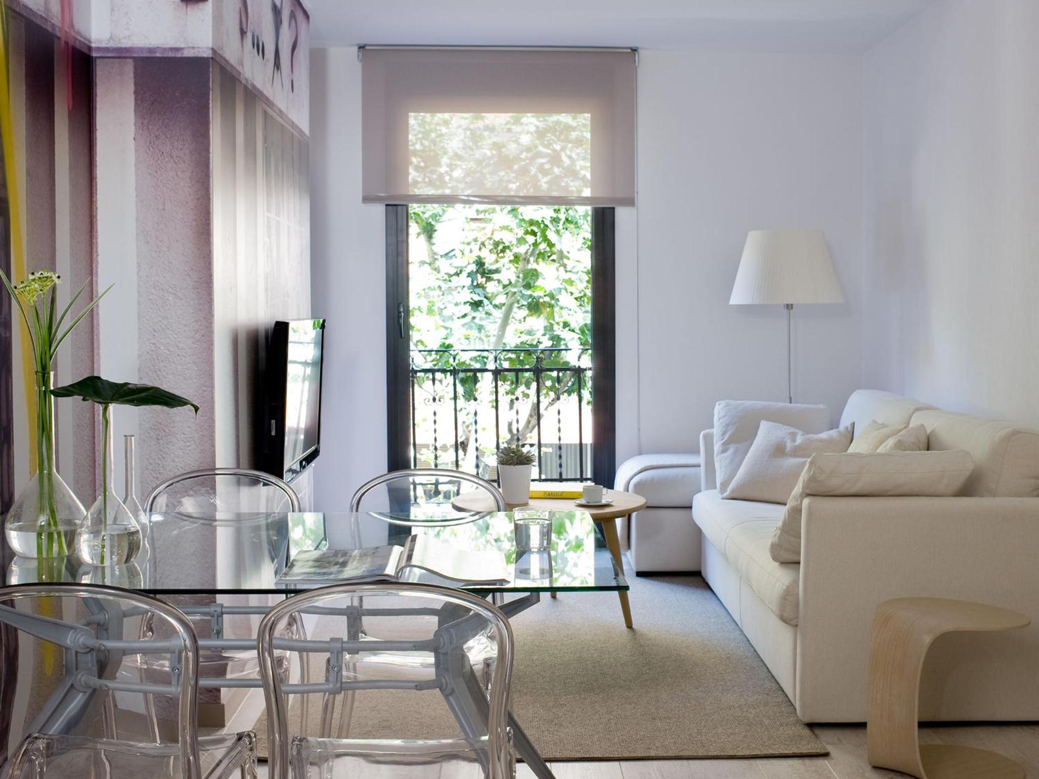 Two-Bedroom Apartment with Two Bathrooms photo 2