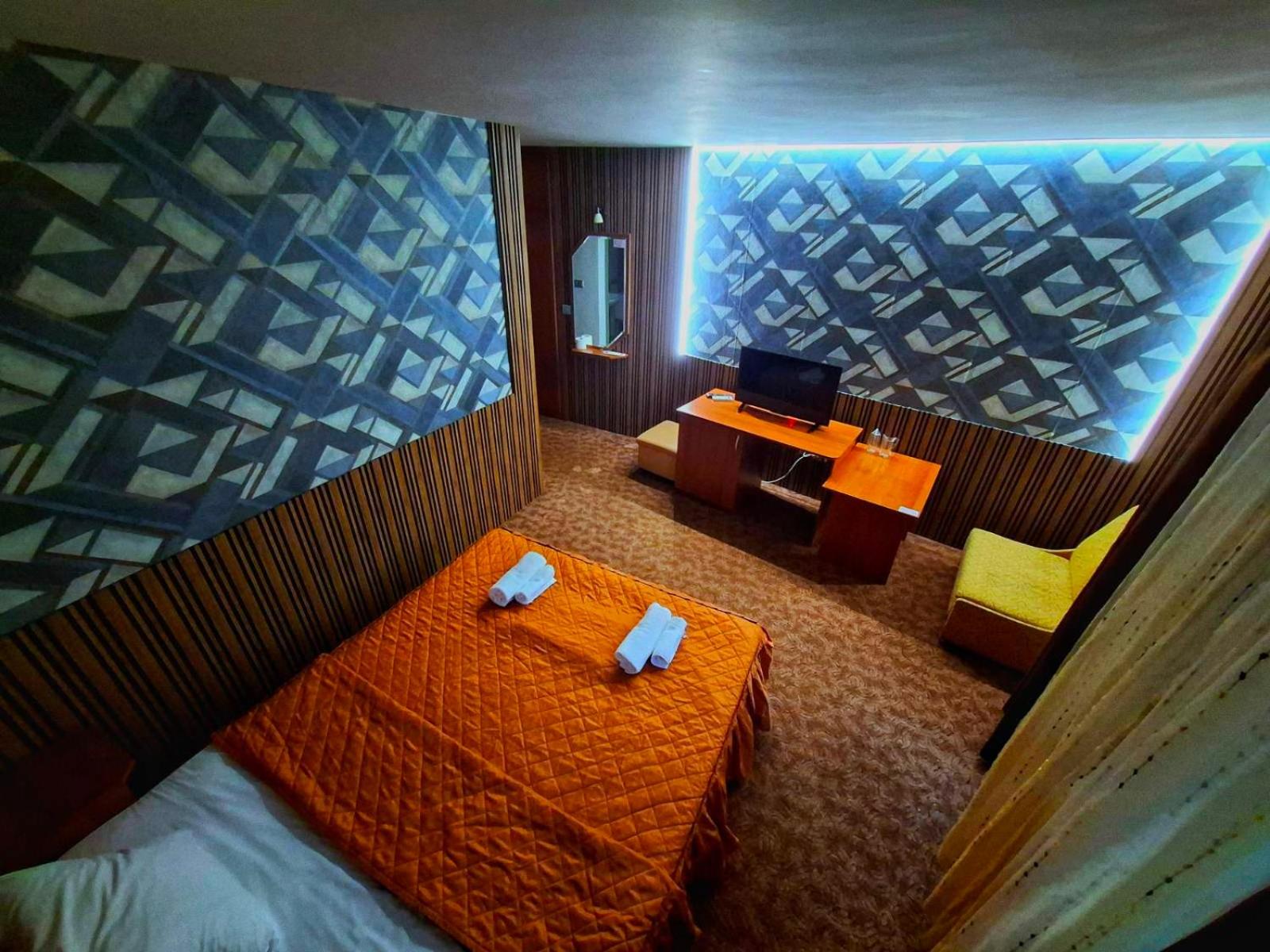Deluxe Double Room with Bath