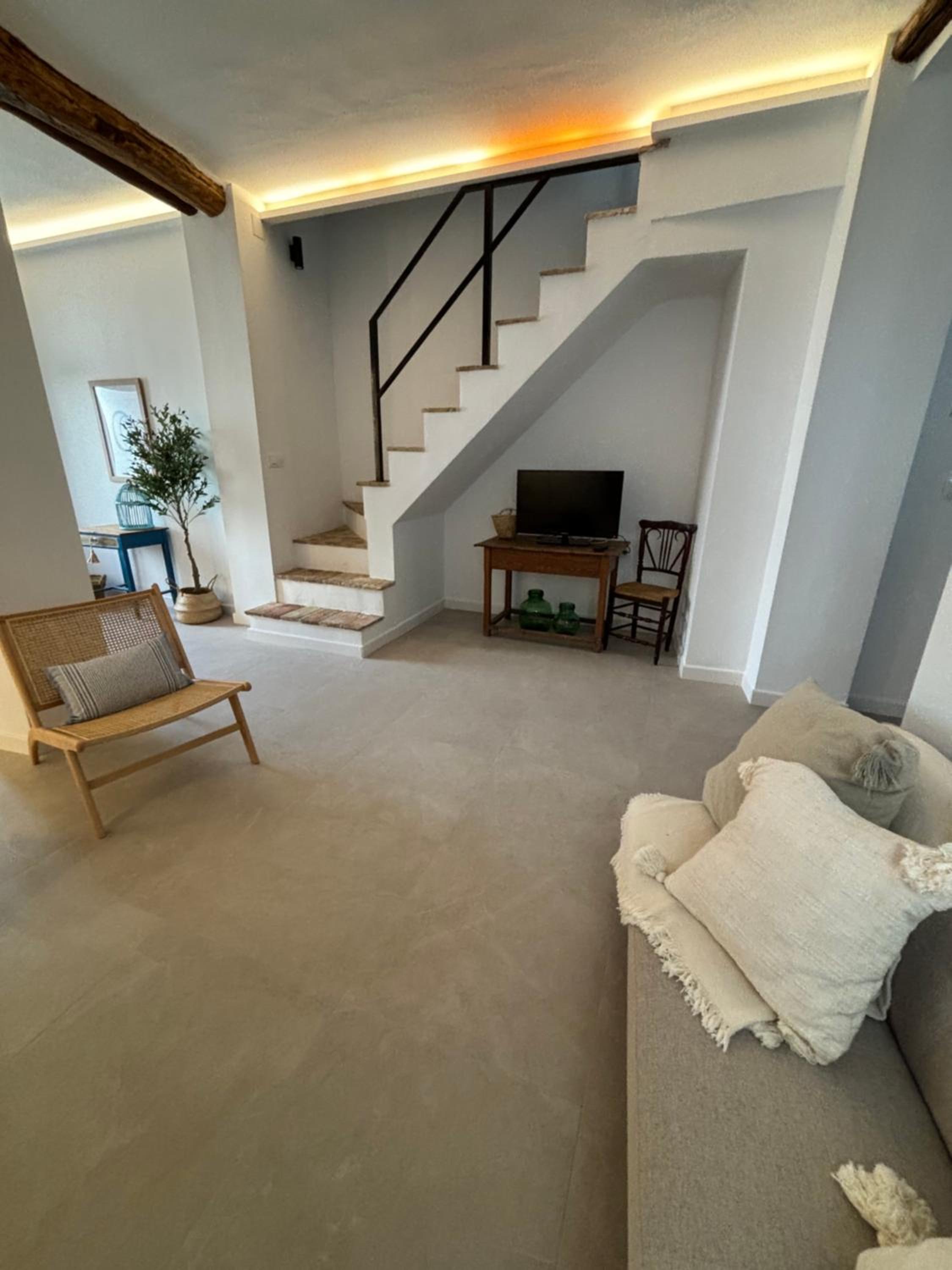 Three-Bedroom House photo 2