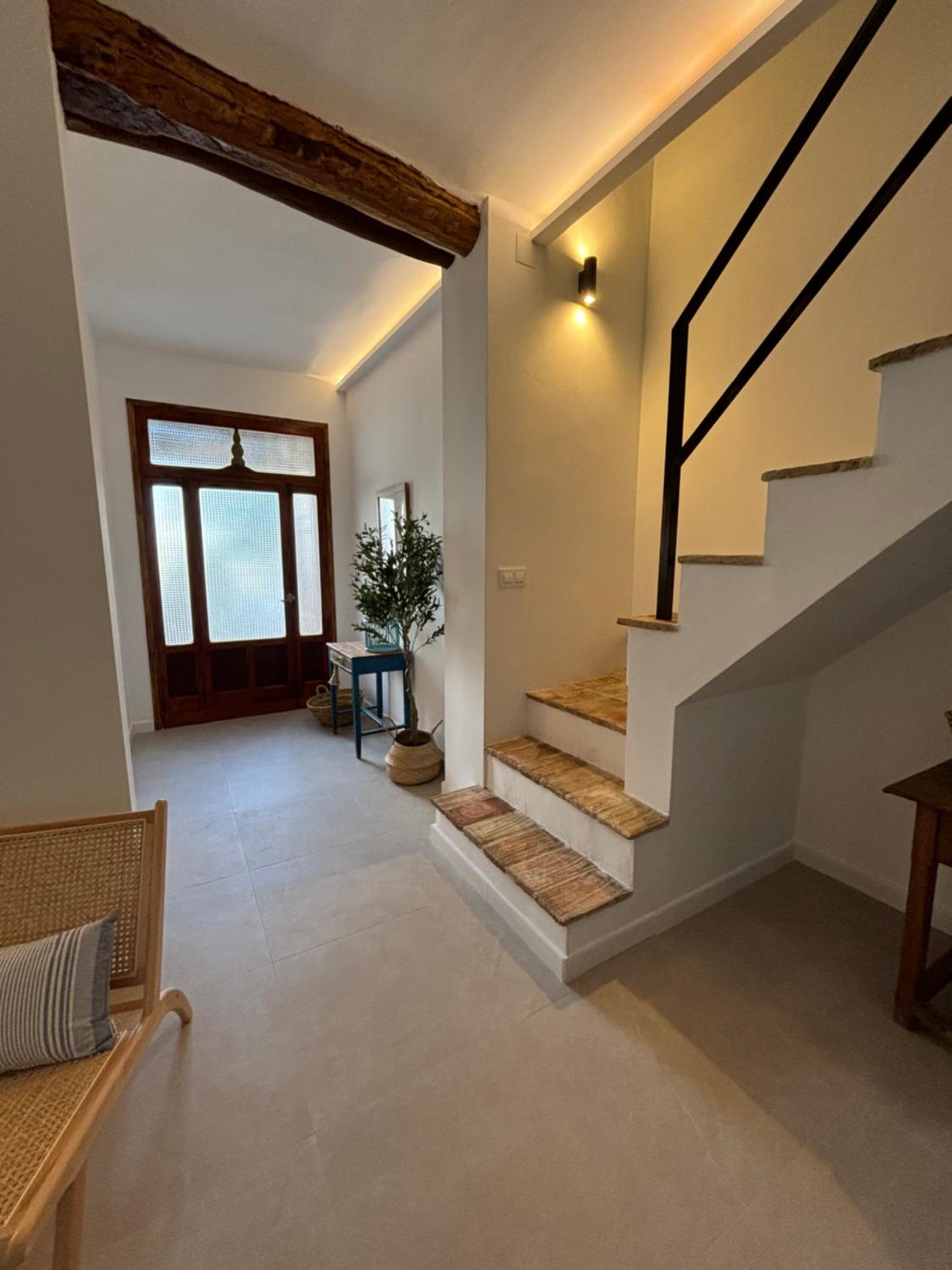 Three-Bedroom House photo 3