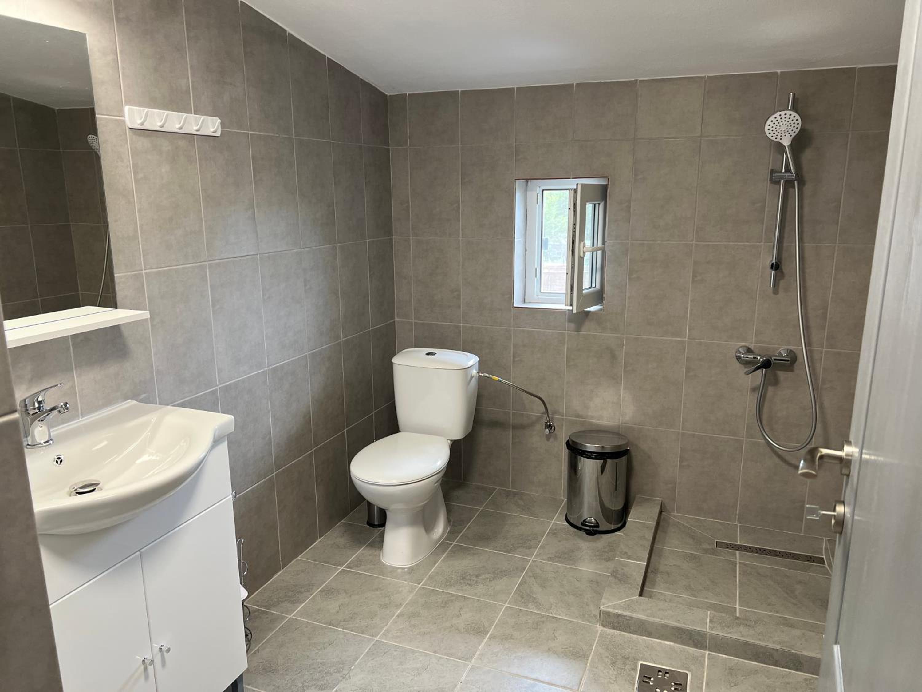 Large Double Room photo 2