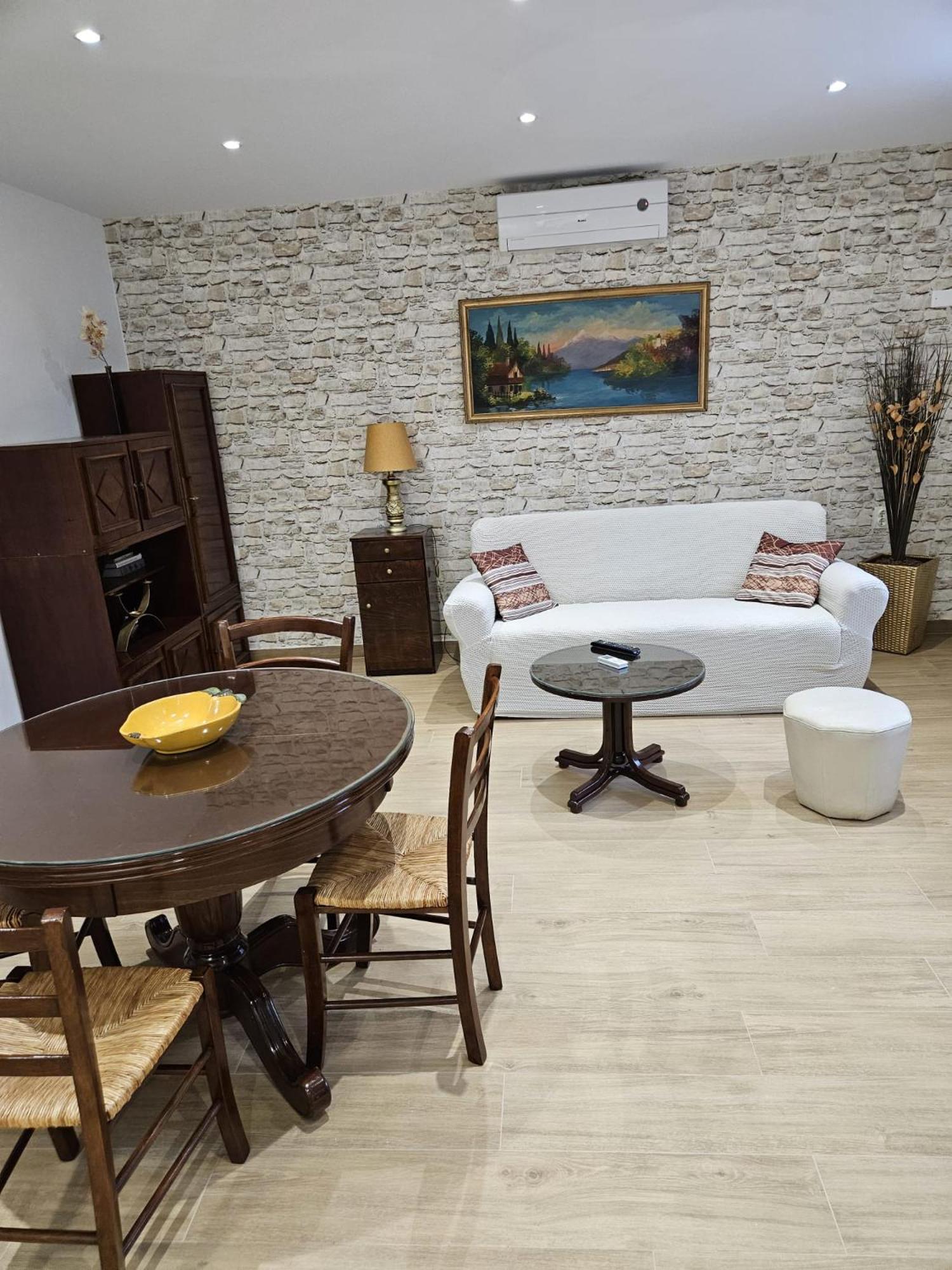 Apartment with Terrace photo 3