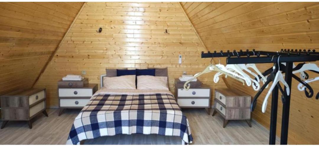 One-Bedroom House photo 1