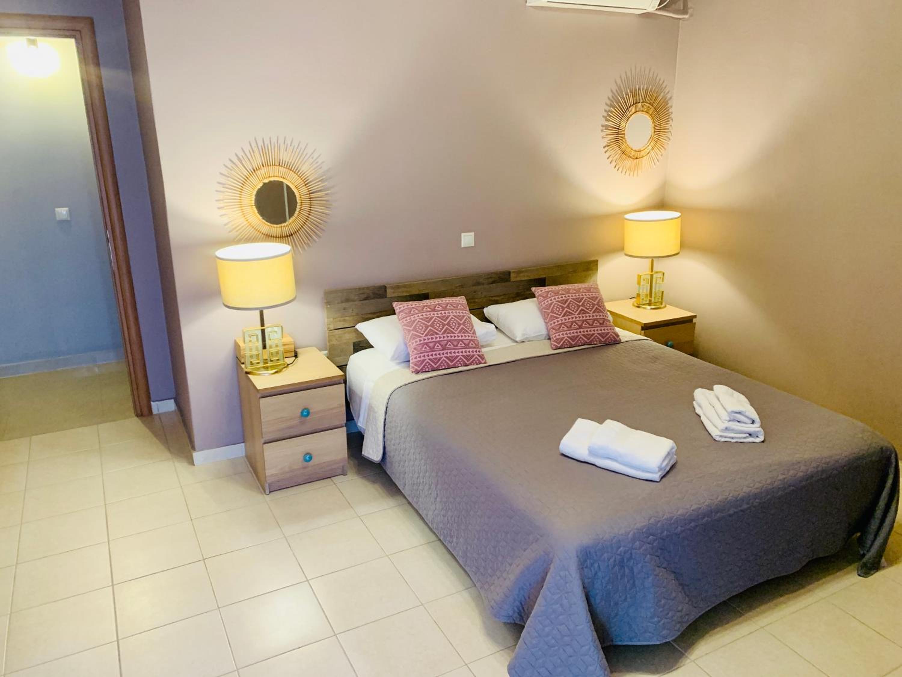 Deluxe Junior Suite - Photo 1