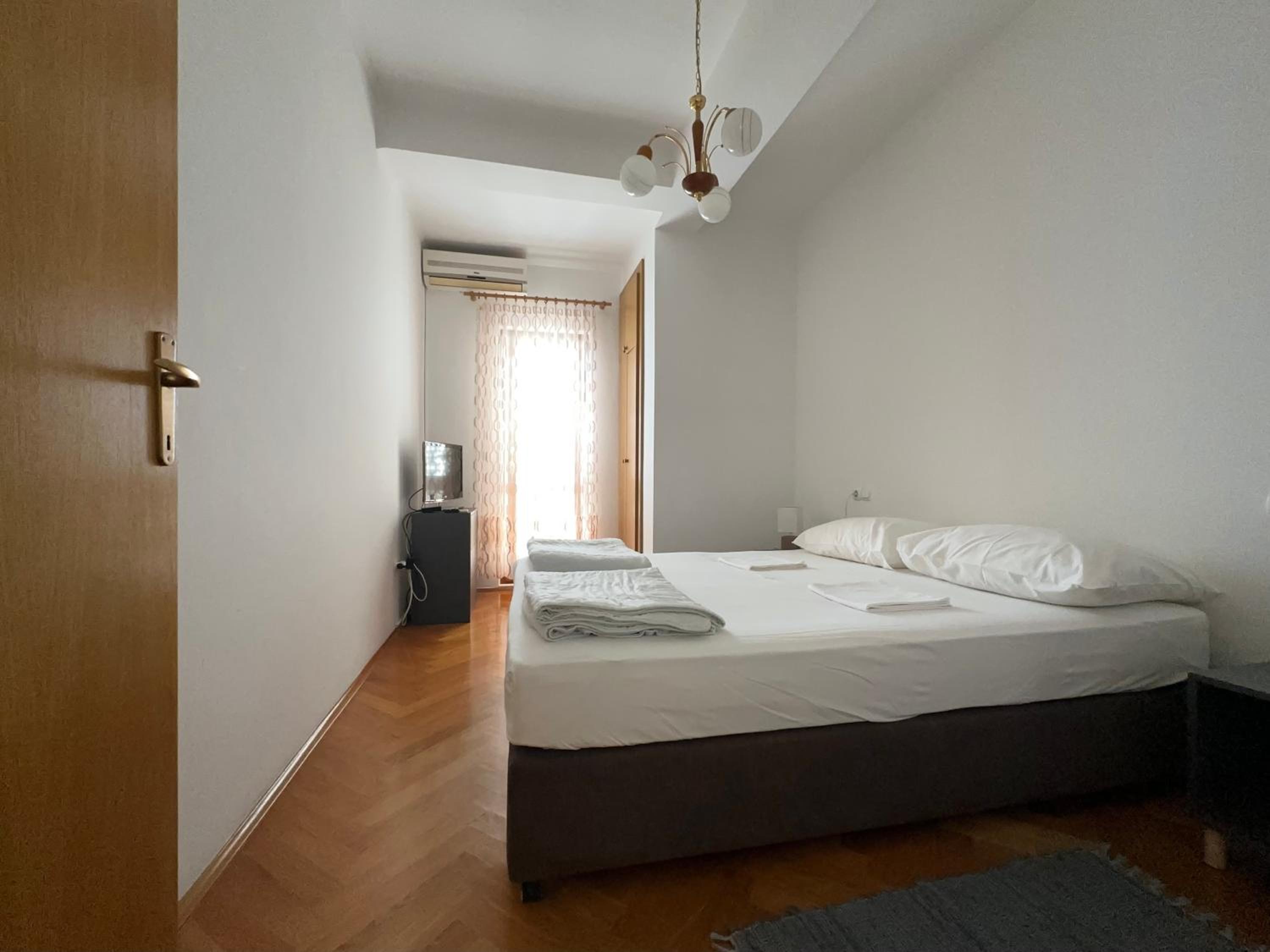 Studio Apartment with Balcony