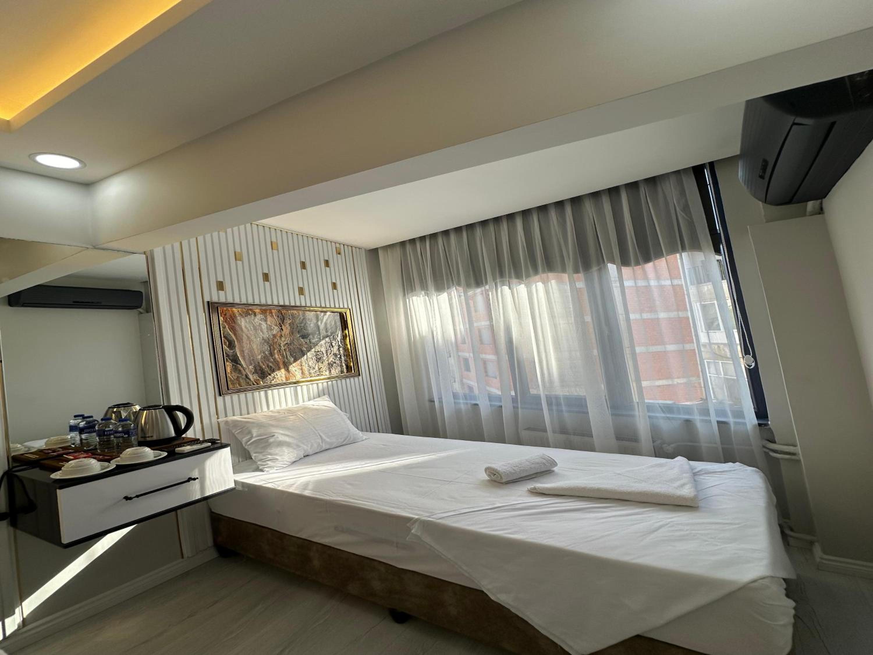Deluxe Twin Room photo 2