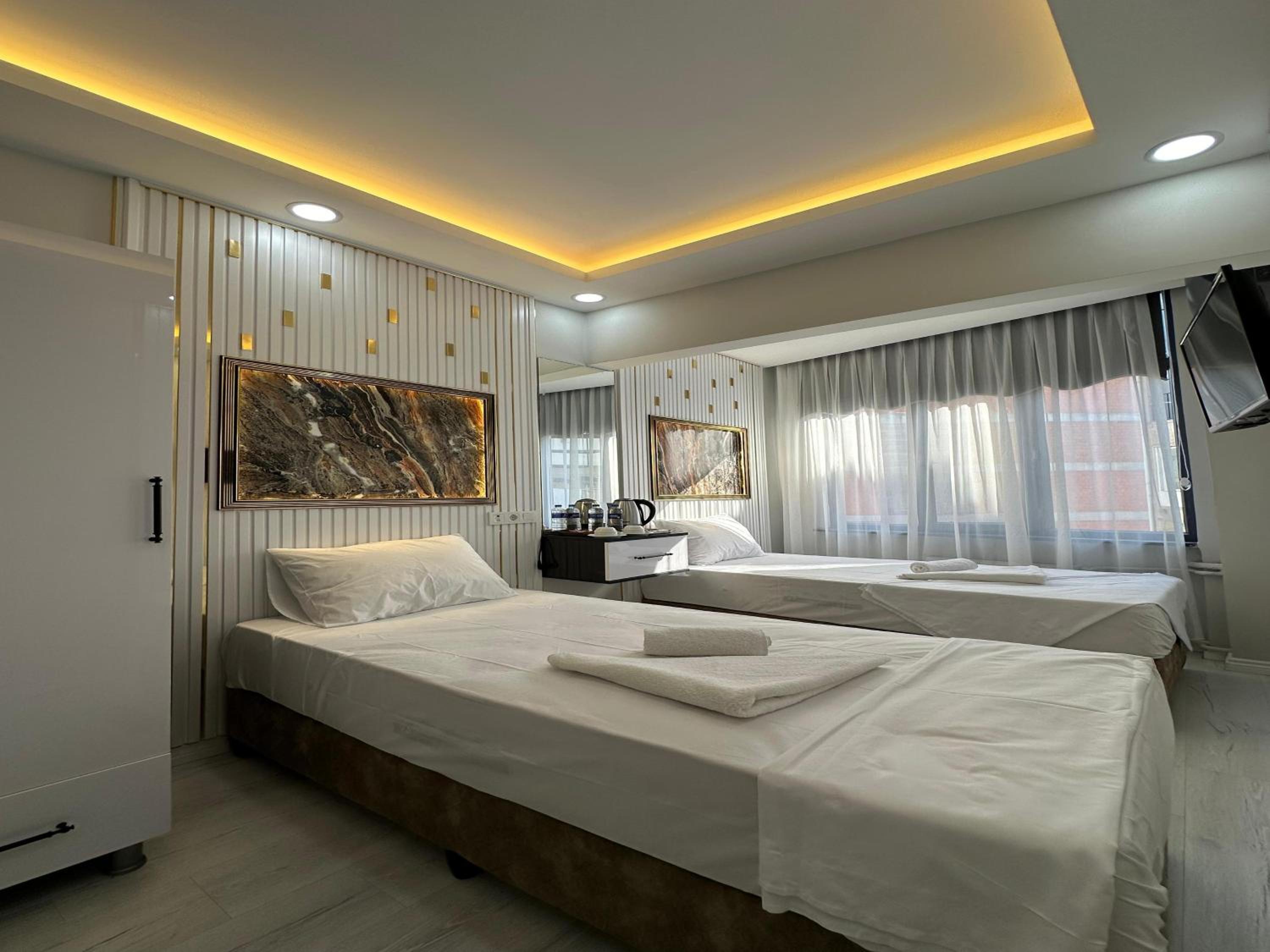 Deluxe Twin Room photo 1