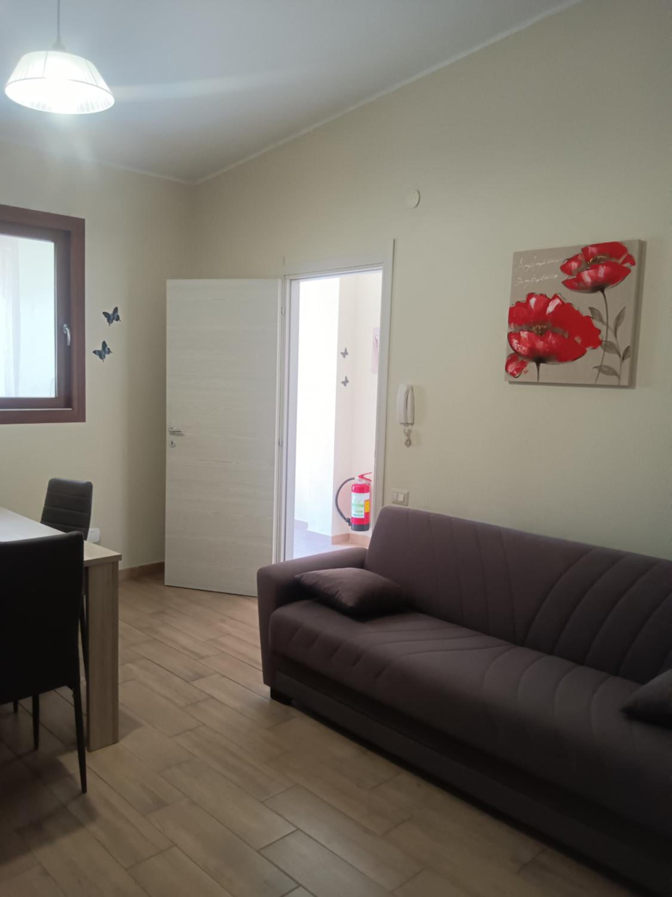Two-Bedroom Apartment - Photo 13