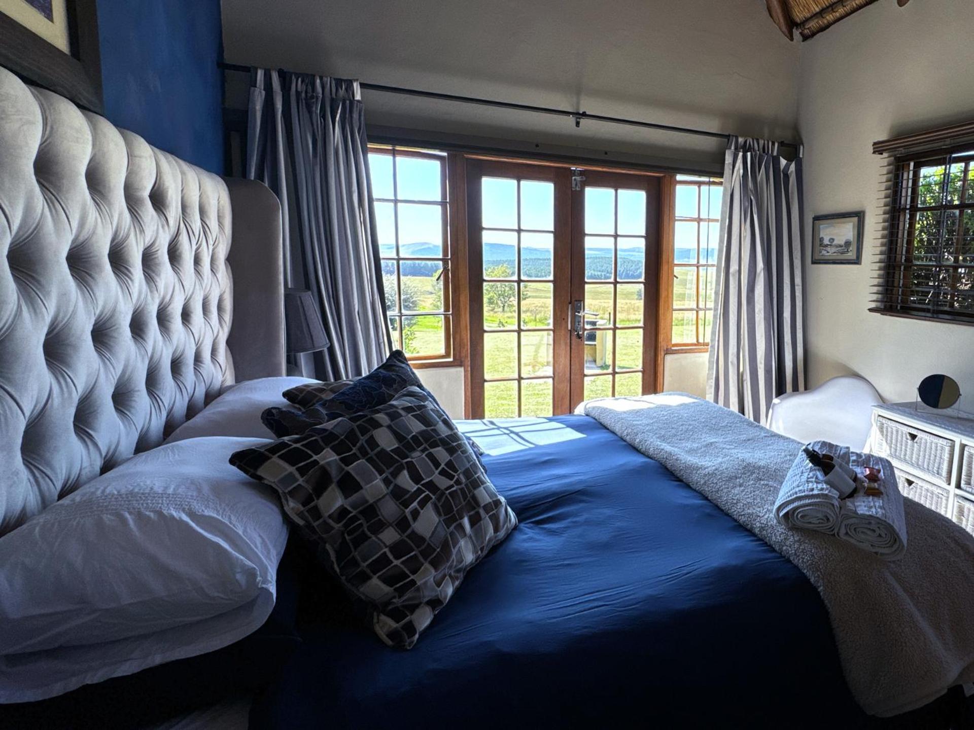 Two-Bedroom House - Photo 3