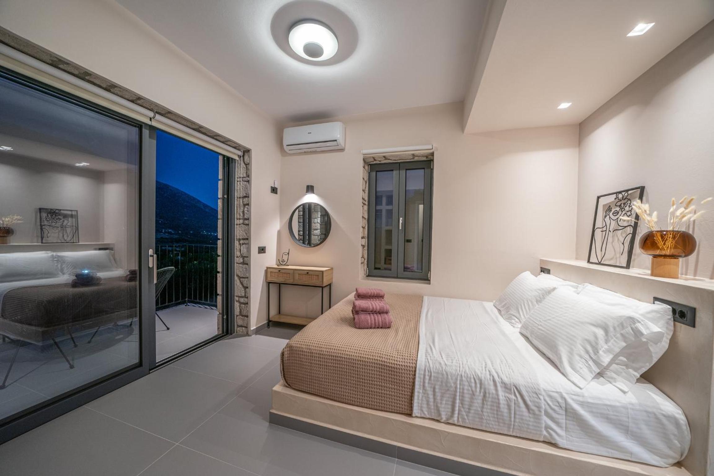 Three-Bedroom Villa photo 1
