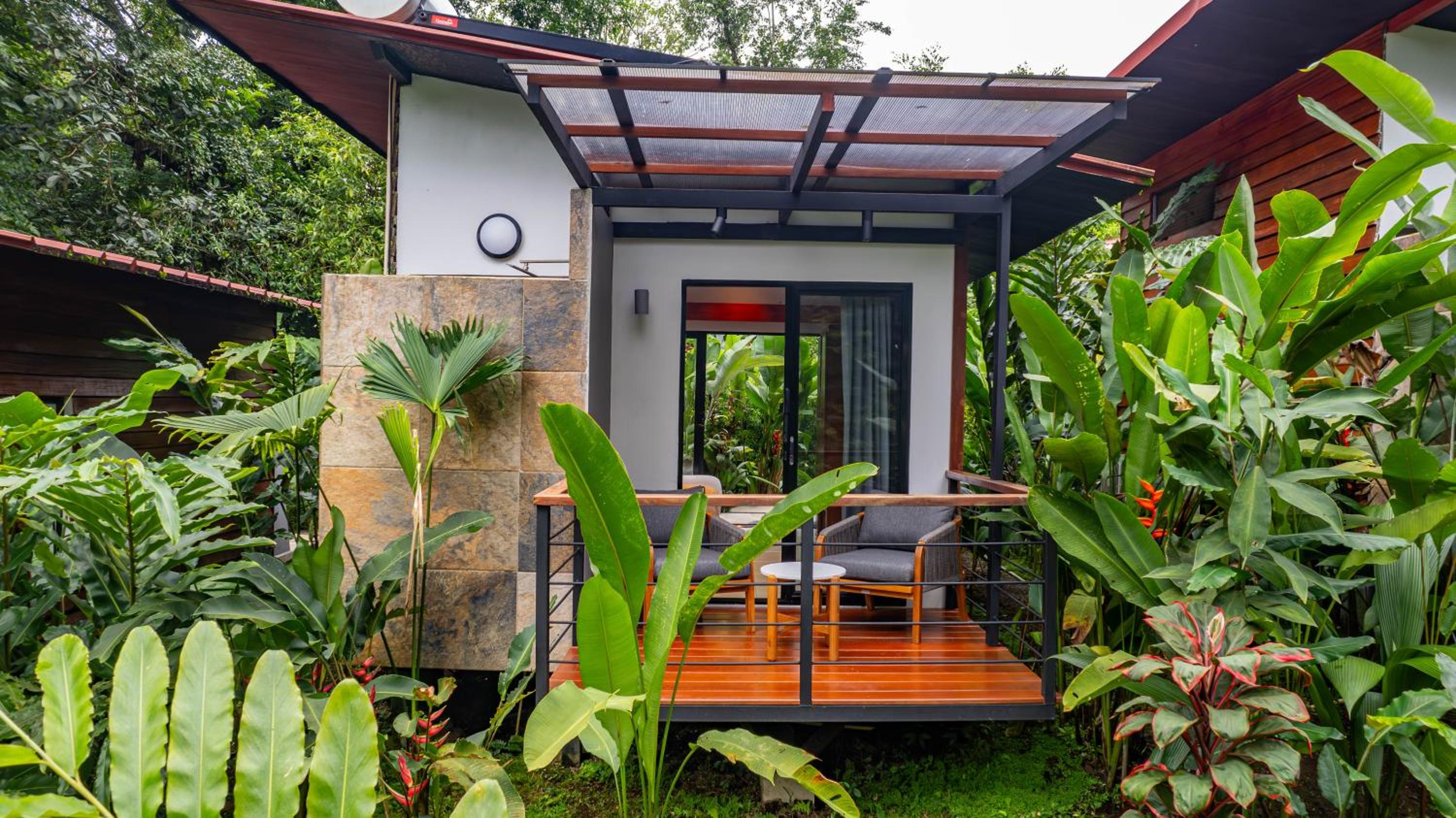 Tropical Forest Bungalow photo 2