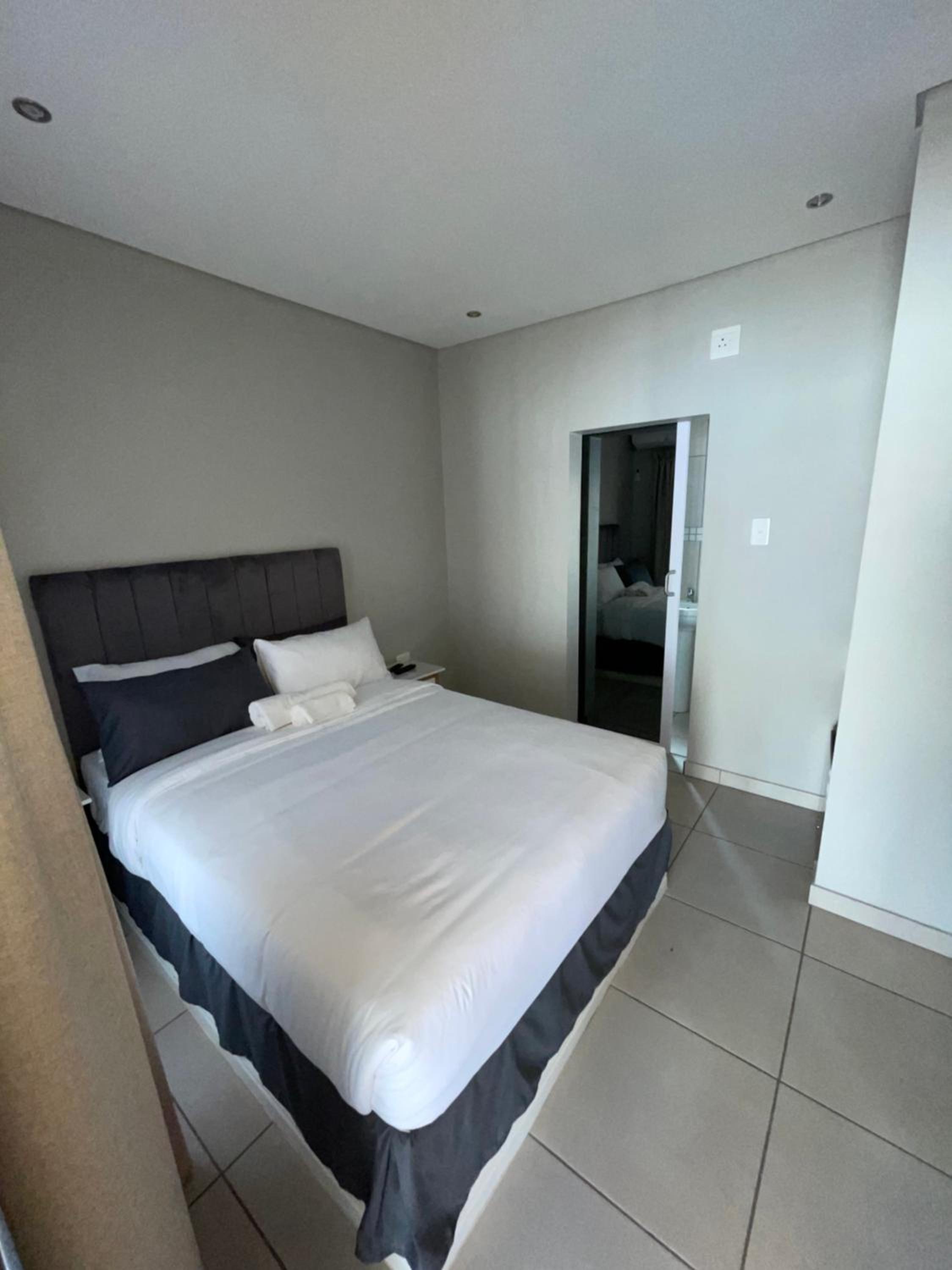 Budget Double Room photo 1