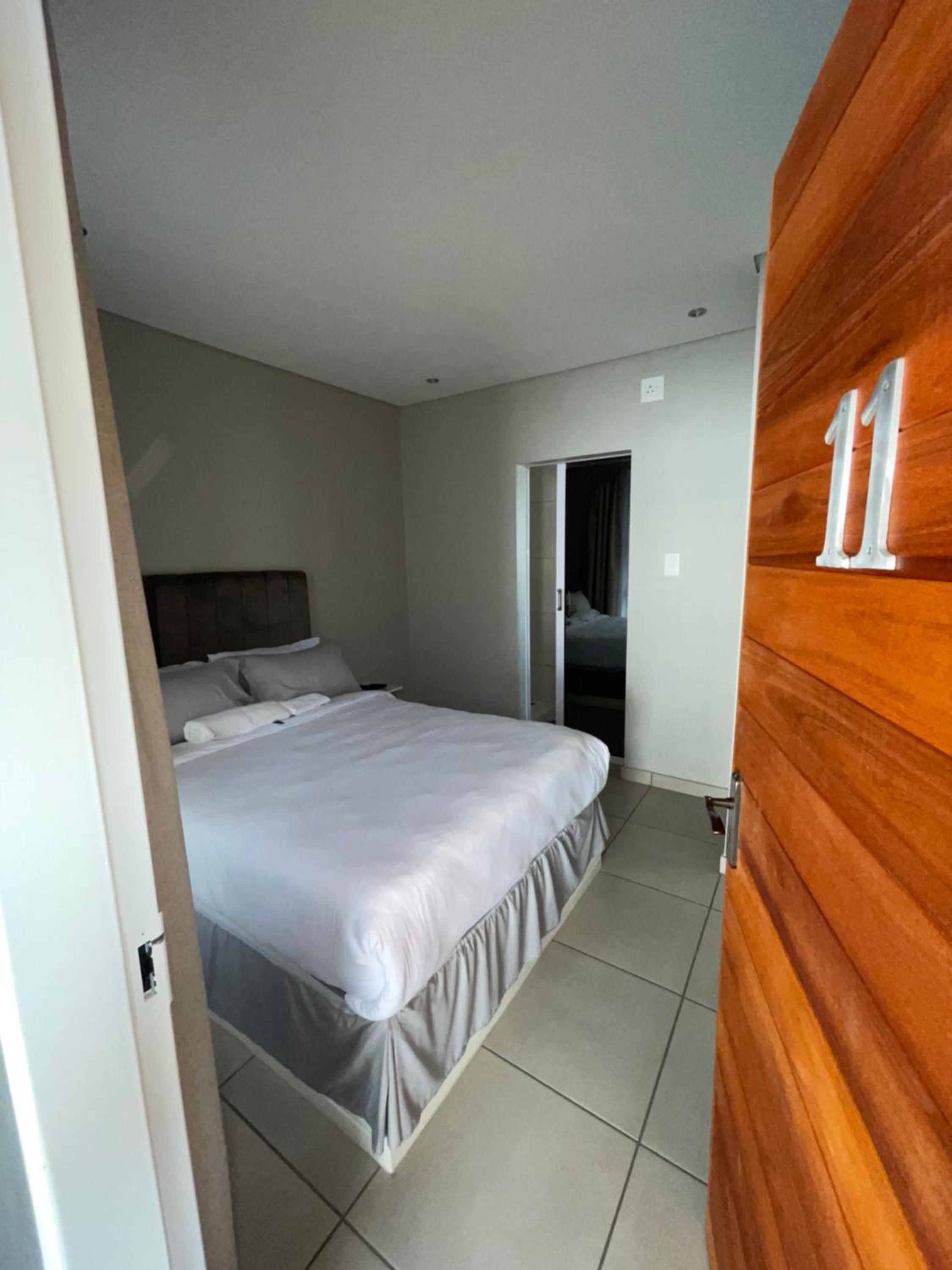 Budget Double Room photo 3
