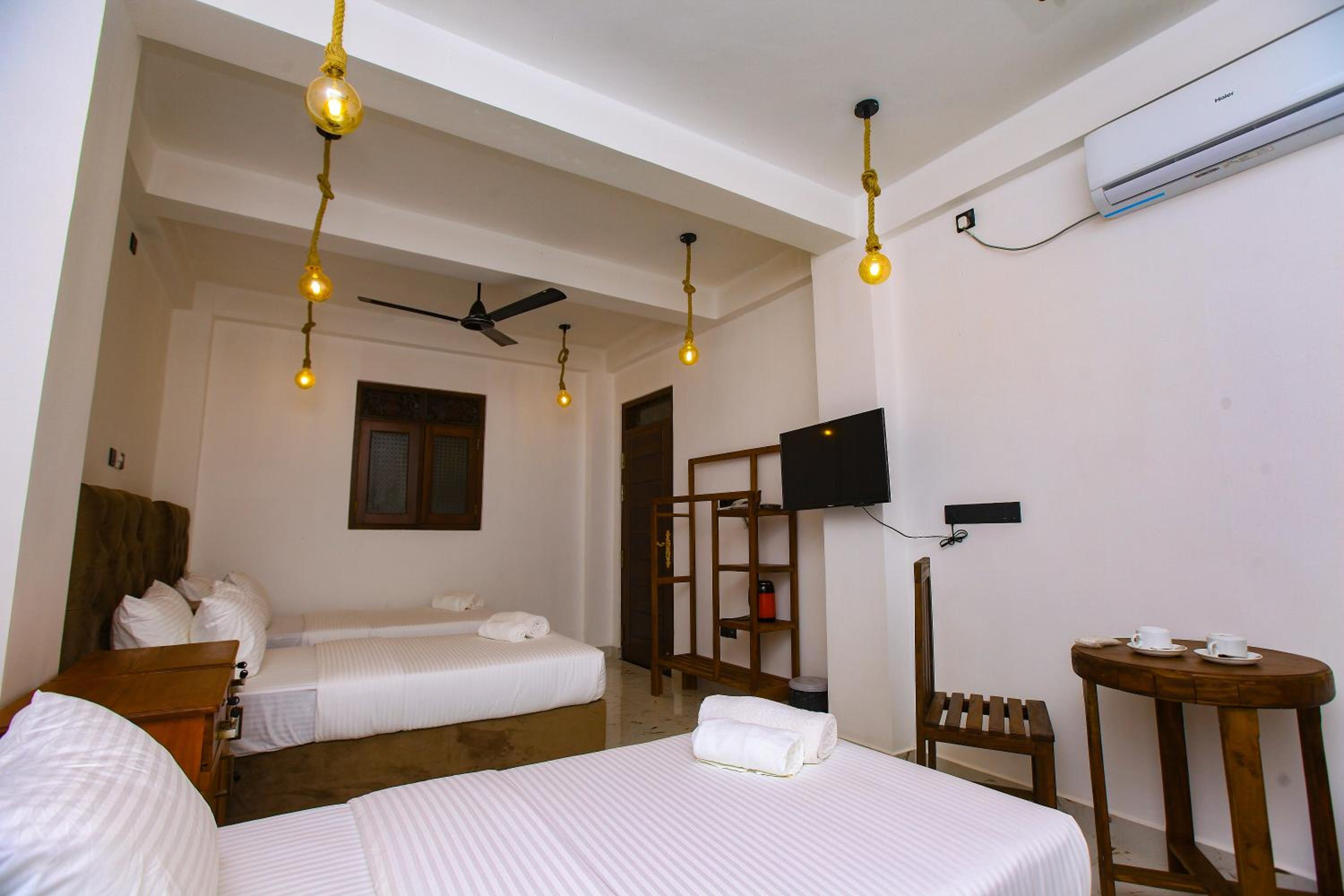 Deluxe Family Room