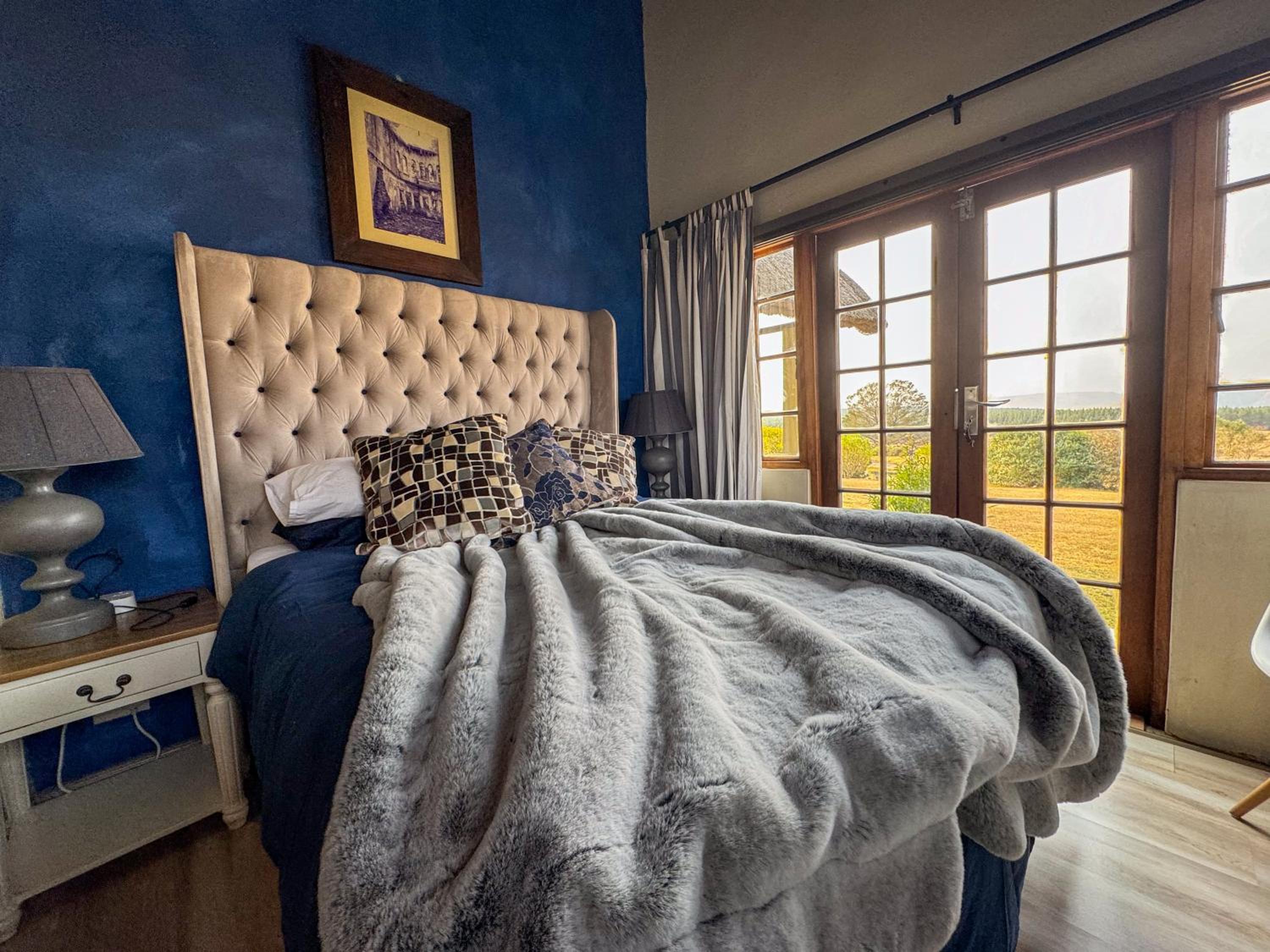Two-Bedroom House - Photo 2