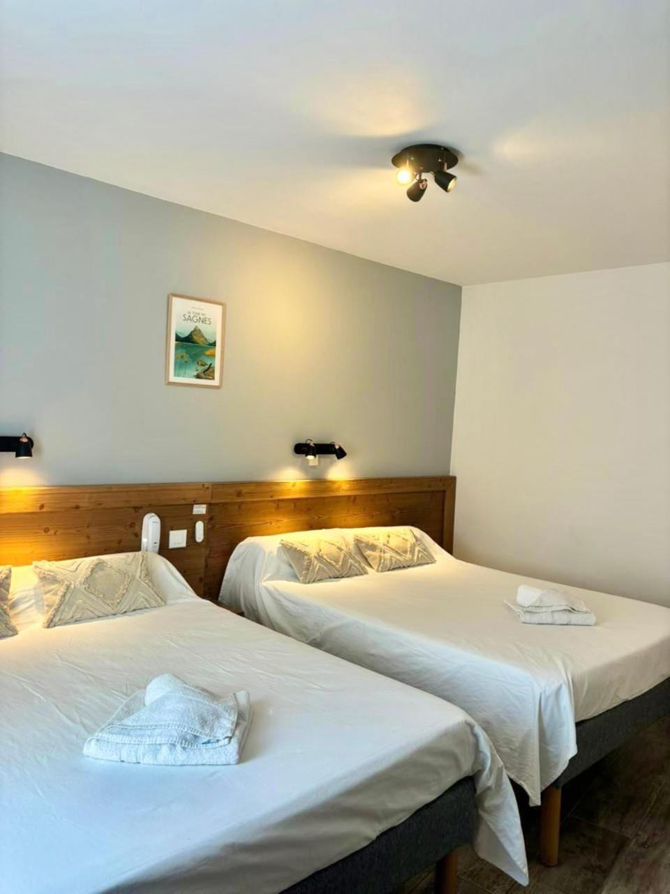 Quadruple Room - Photo 3