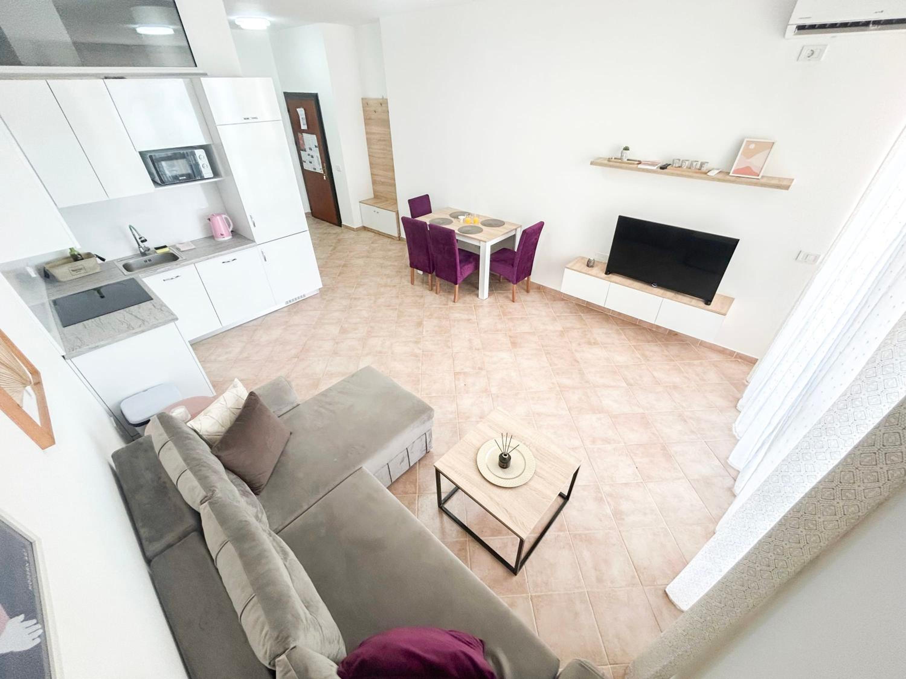 Deluxe Apartment