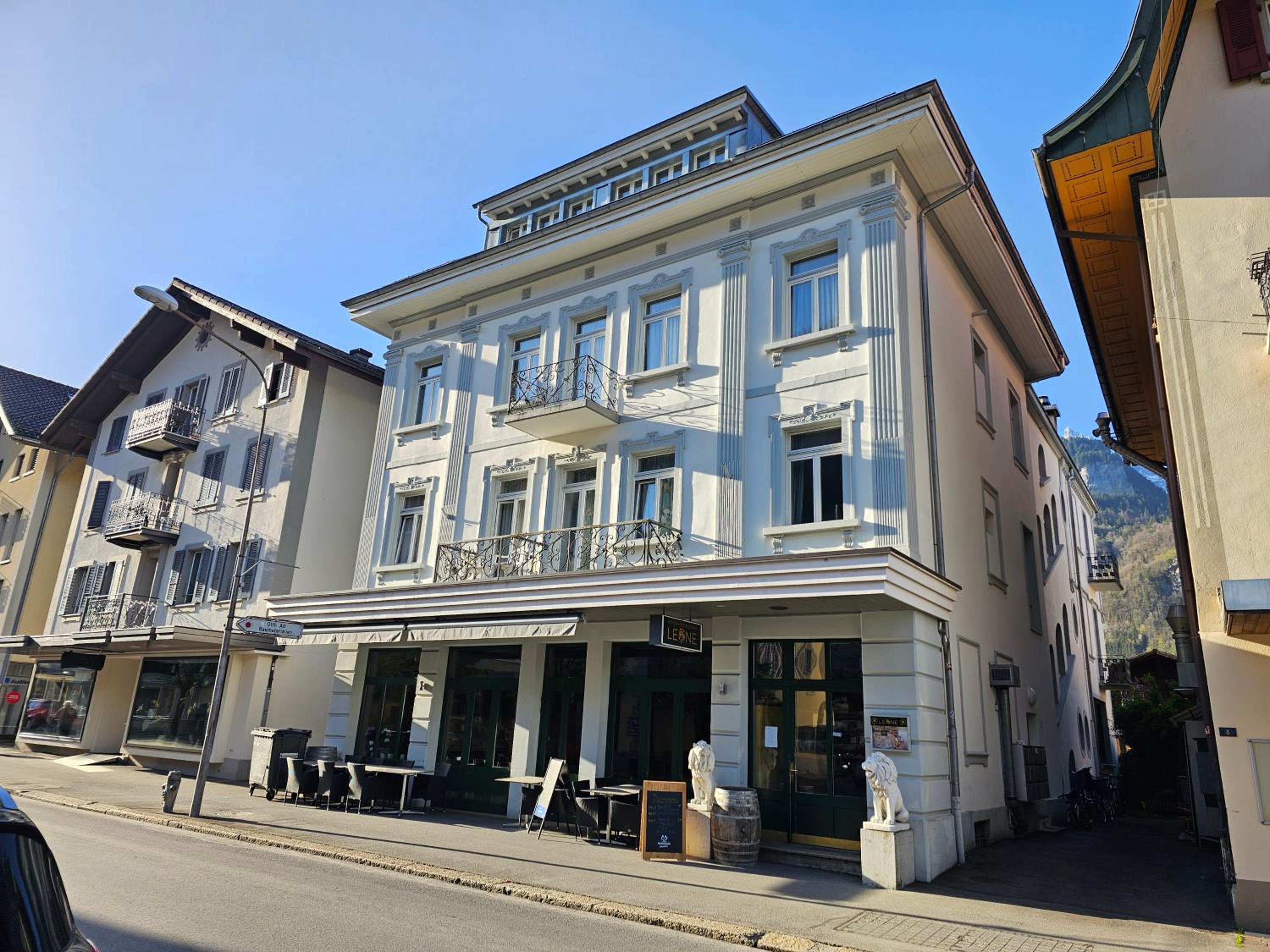 Two-Bedroom Apartment with Mountain View photo 1