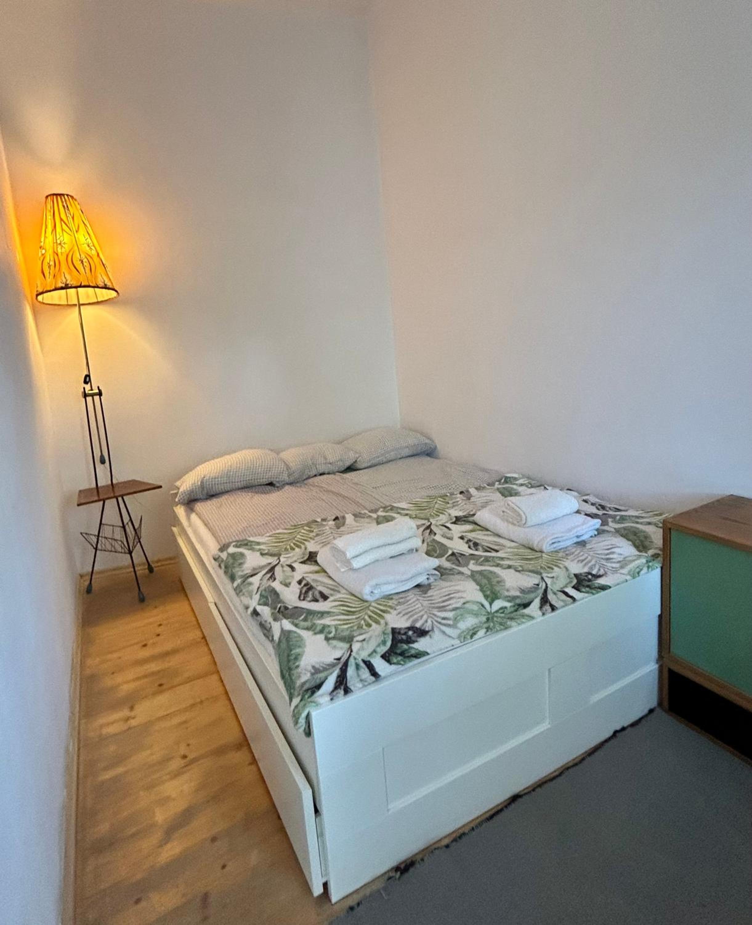 Apartment with Balcony - Photo 29