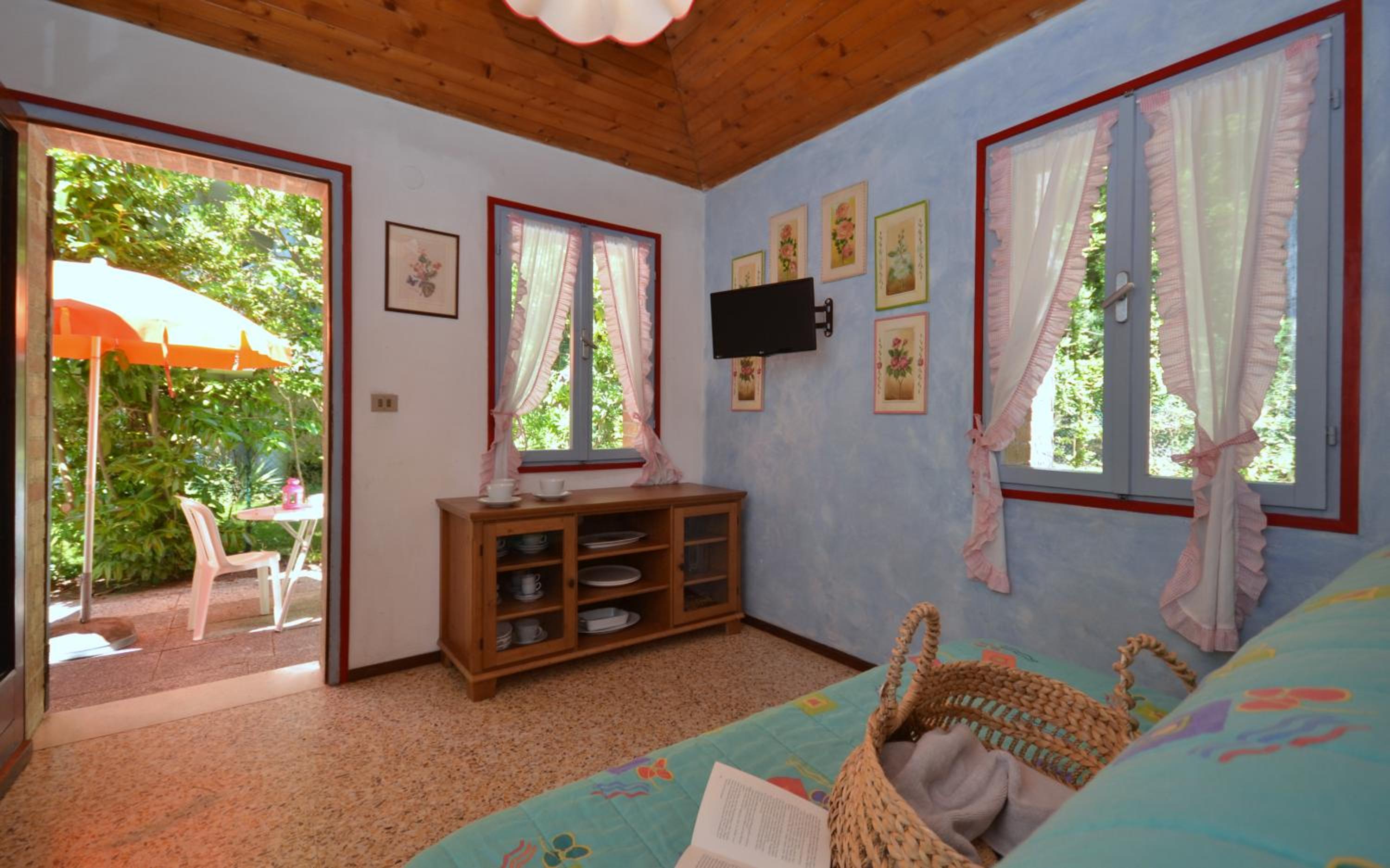 Villa with Garden View