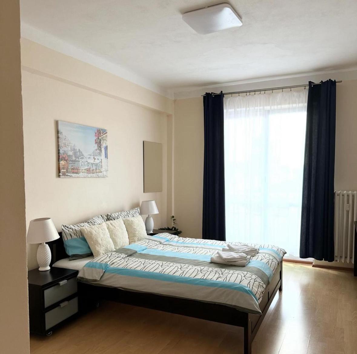 Apartment with Balcony - Photo 1