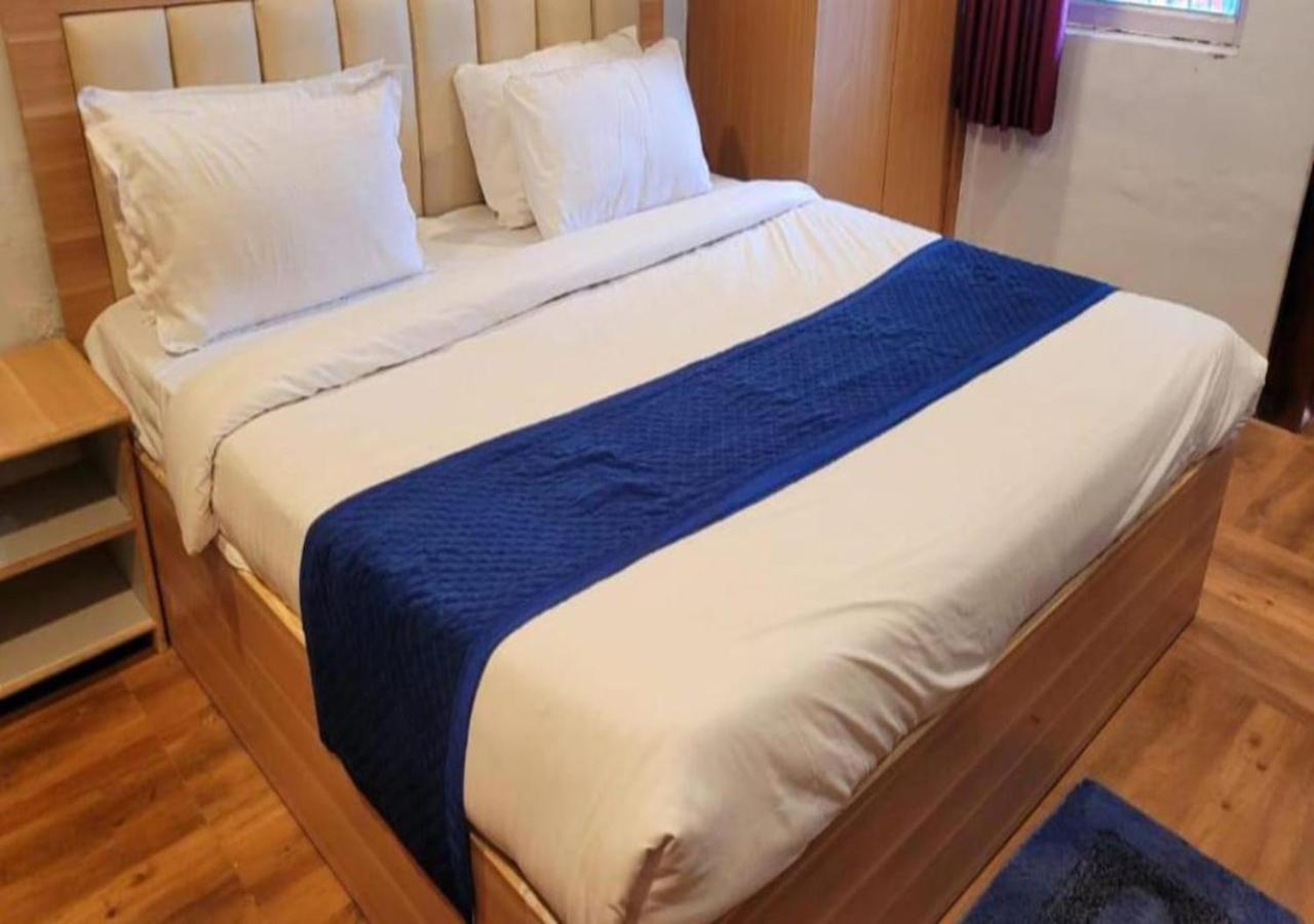 Deluxe Room - Photo 10