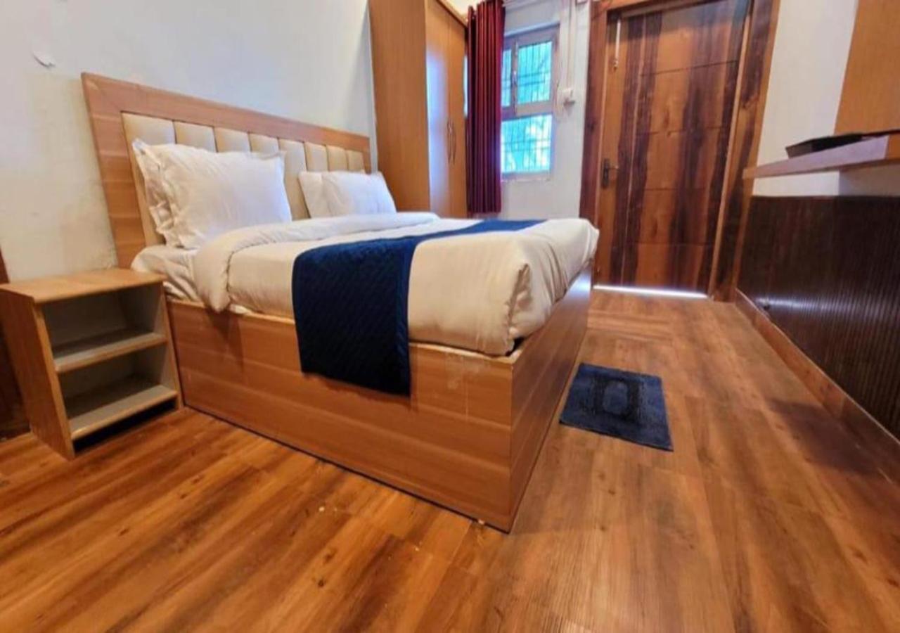 Deluxe Room - Photo 11