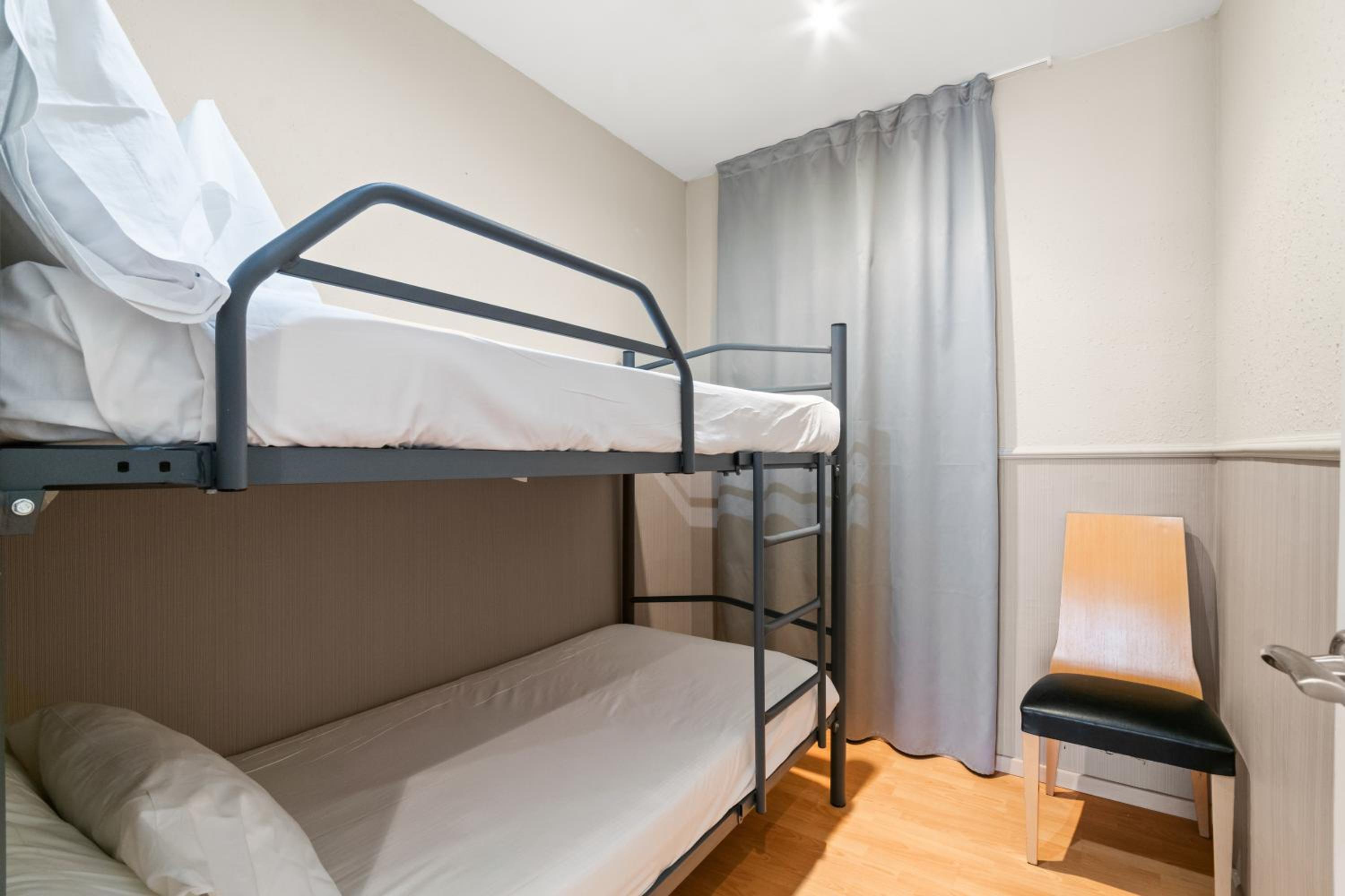 Four-Bedroom Standard Apartment