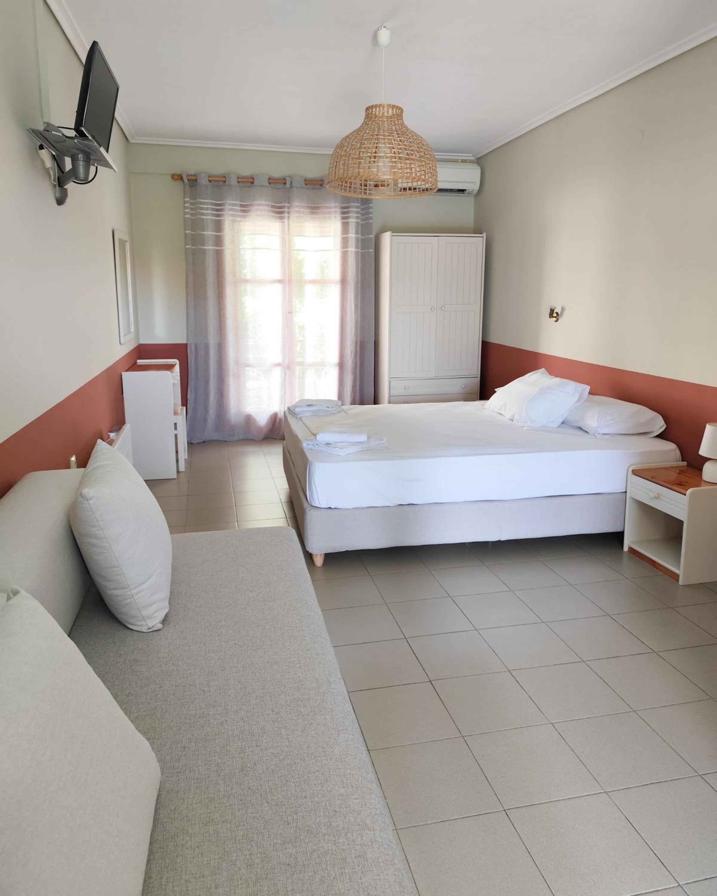 Comfort Triple Room