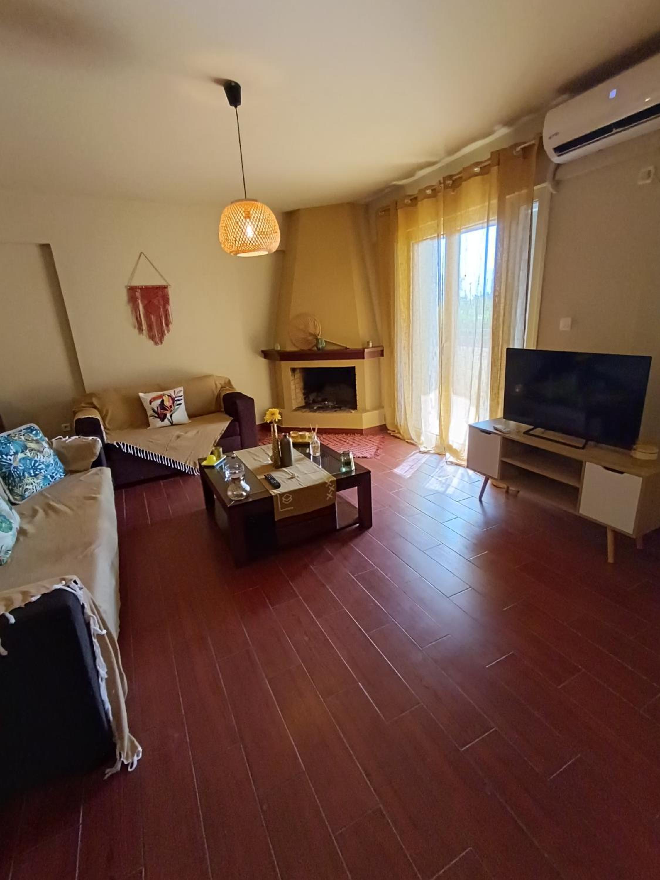 Three-Bedroom Villa photo 3