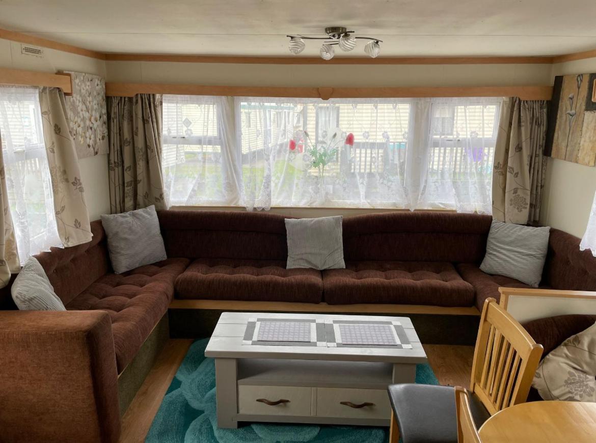 Three-Bedroom House photo 3