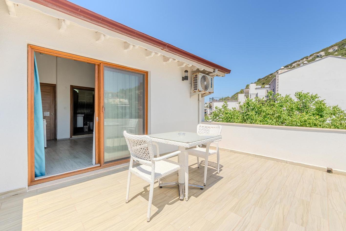 Double Room with Garden View photo 2