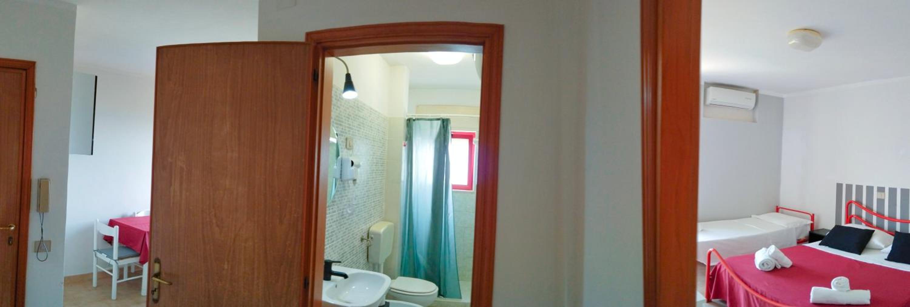 Superior One-Bedroom Apartment (4 Adults) photo 2
