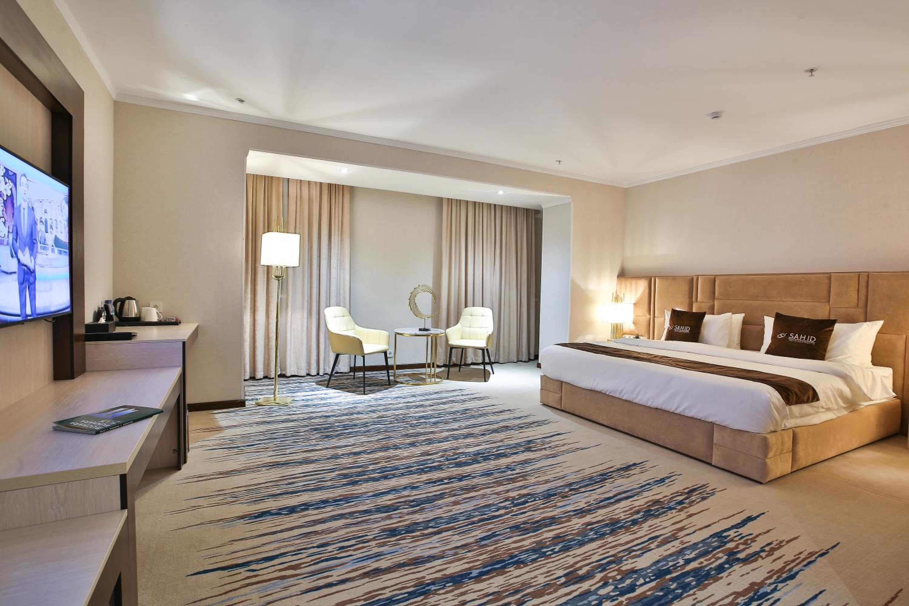 King Suite - Photo 4