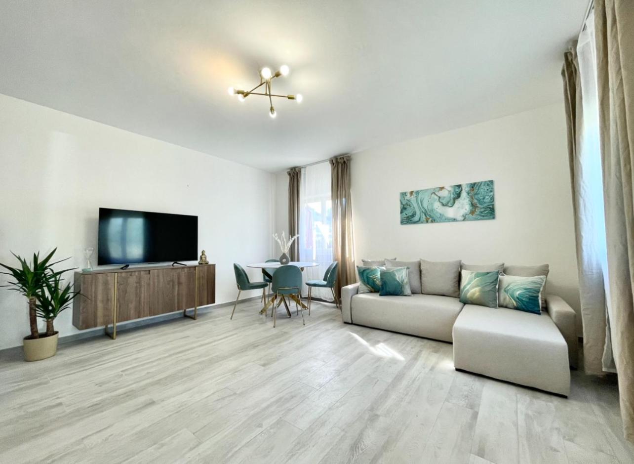 Villa - Beach Front photo 1