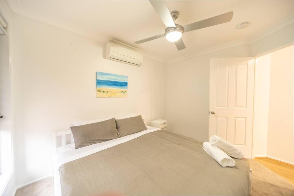 Four-Bedroom House photo 3