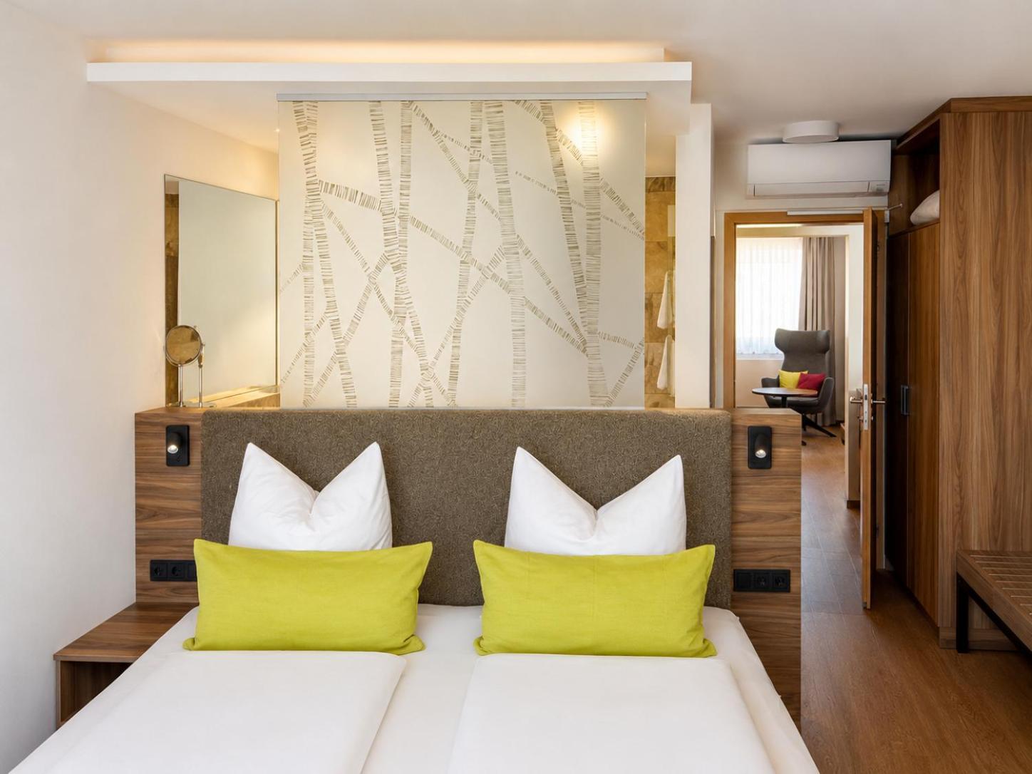 Deluxe King Suite