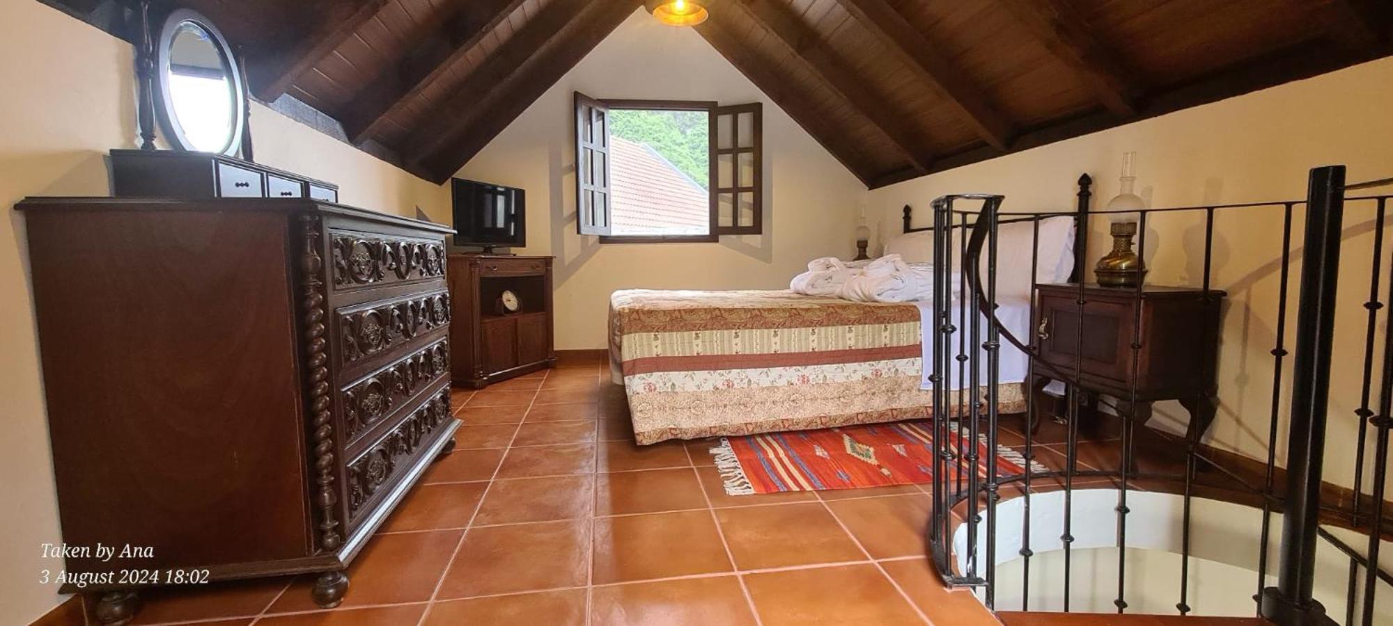 One-Bedroom House photo 2