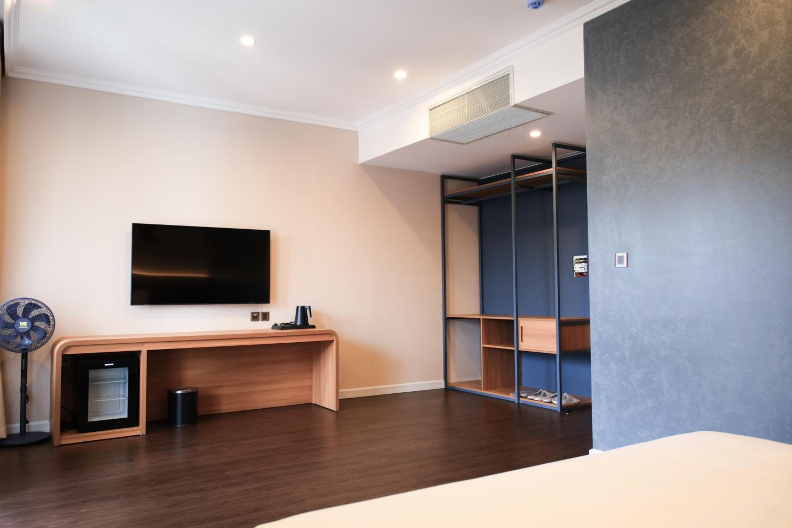 Standard Double Room - Photo 5