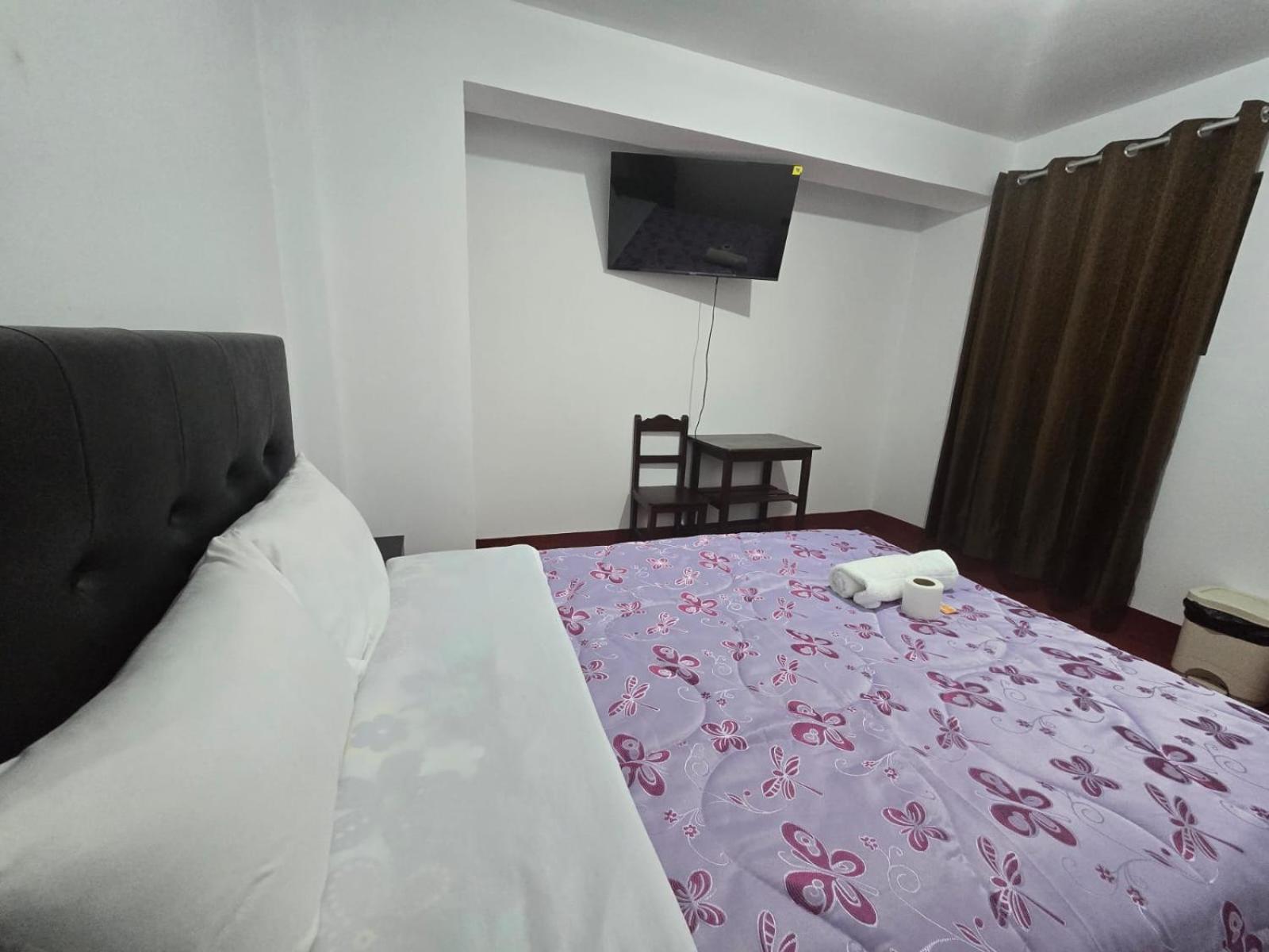 Double Room With Shared Bathroom photo 2