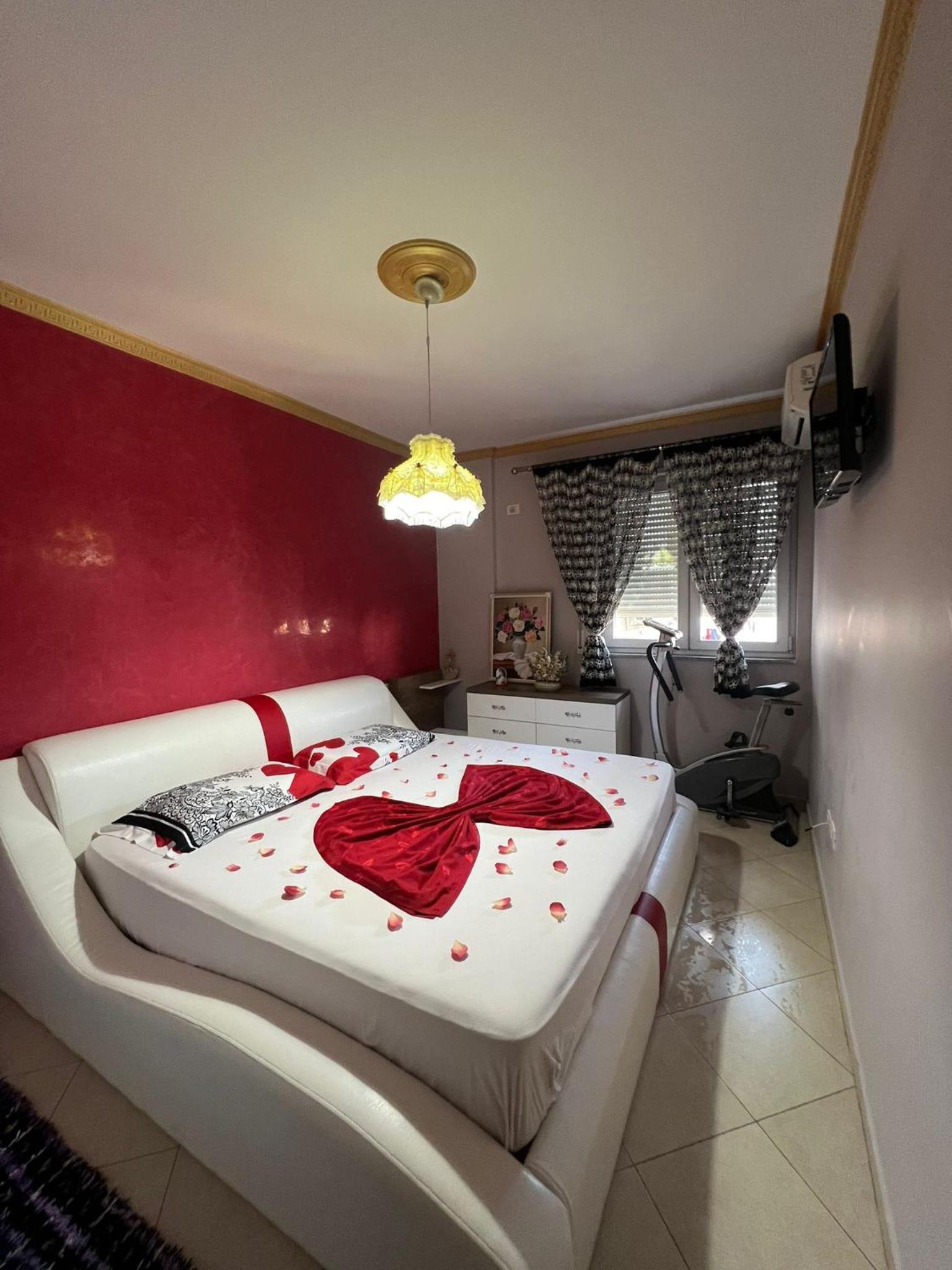 Deluxe Two-Bedroom Apartment With Garden View
