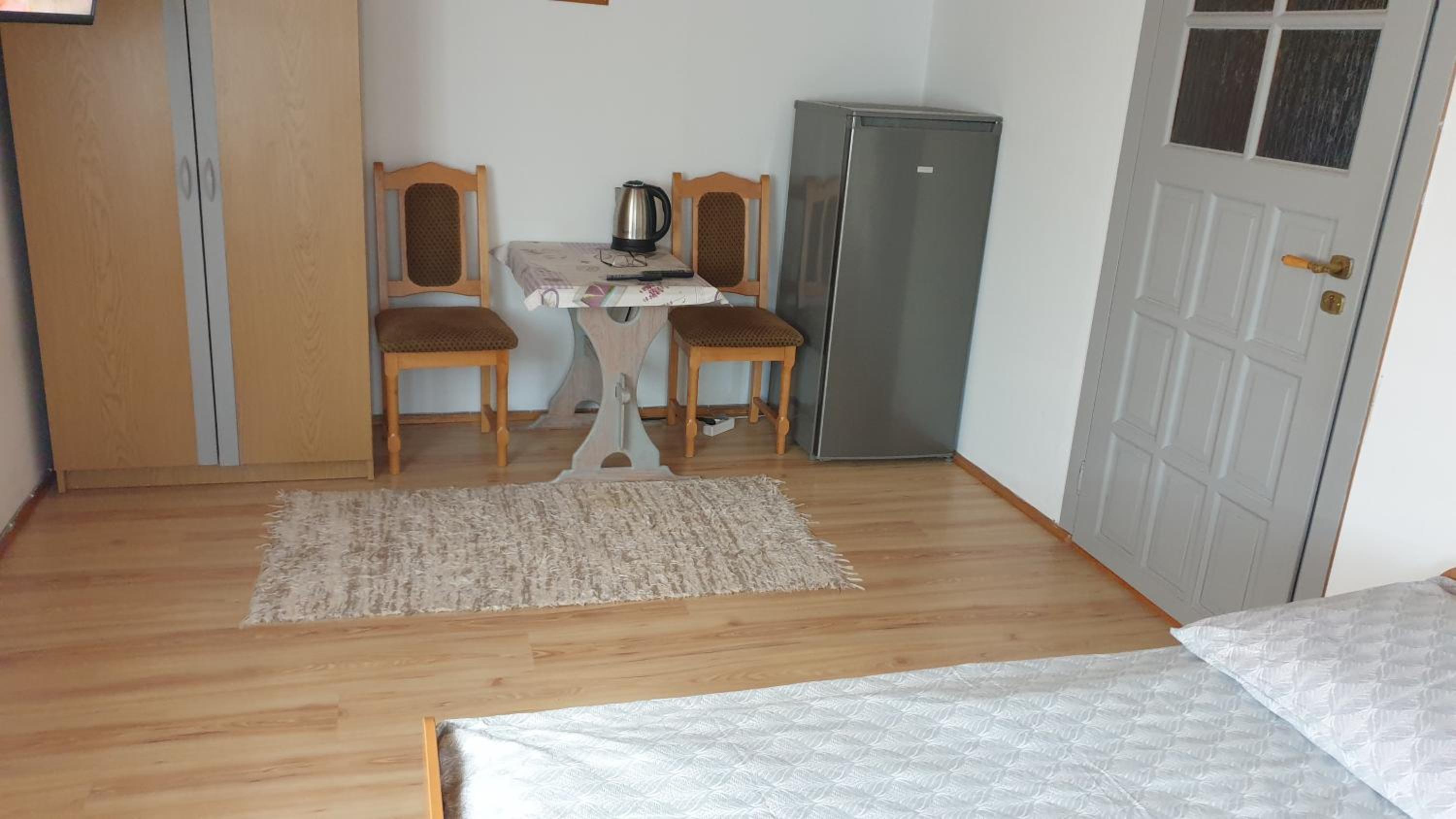 Double Room with Private Bathroom photo 3