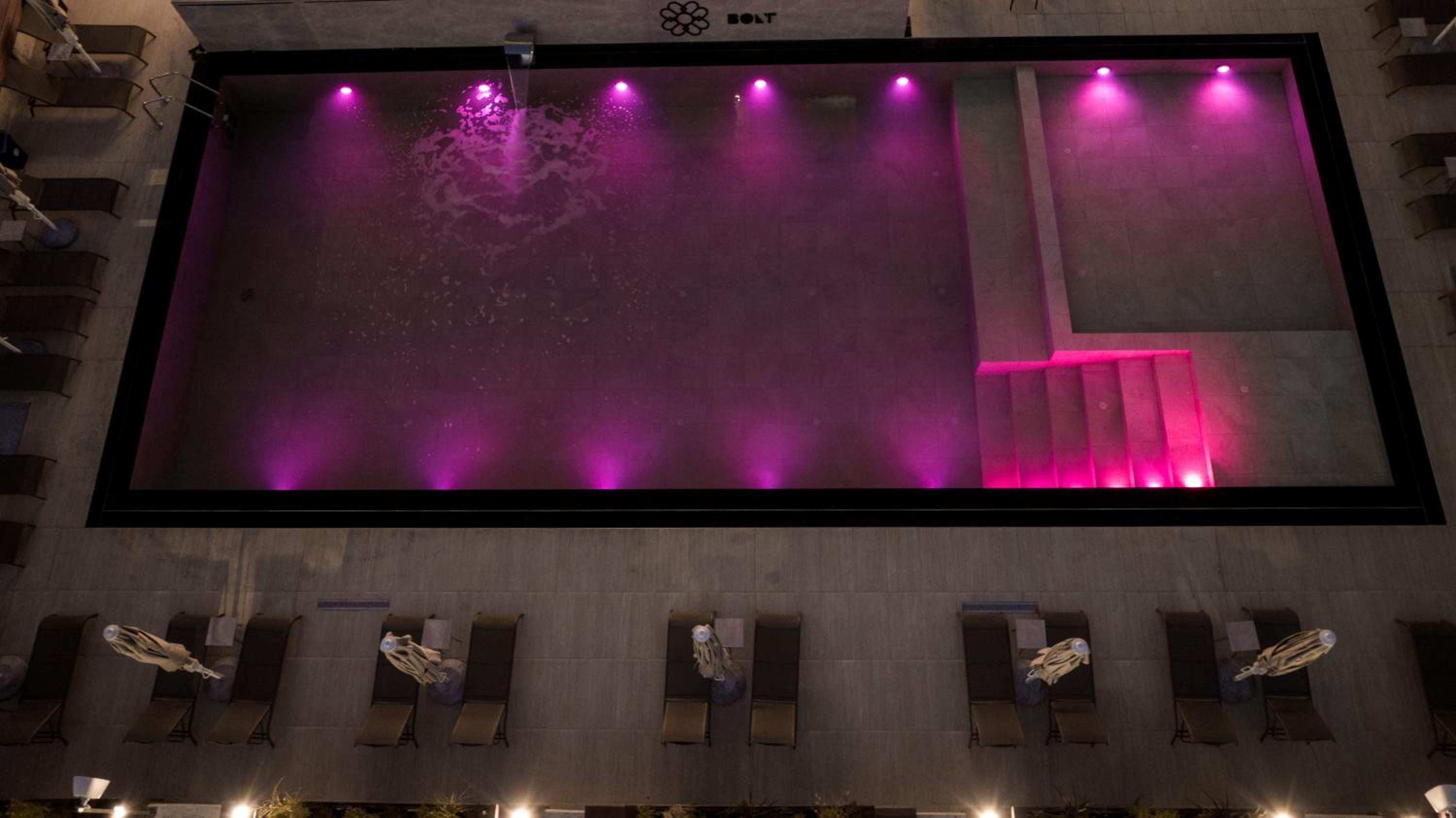 Deluxe Double Room with Balcony photo 3
