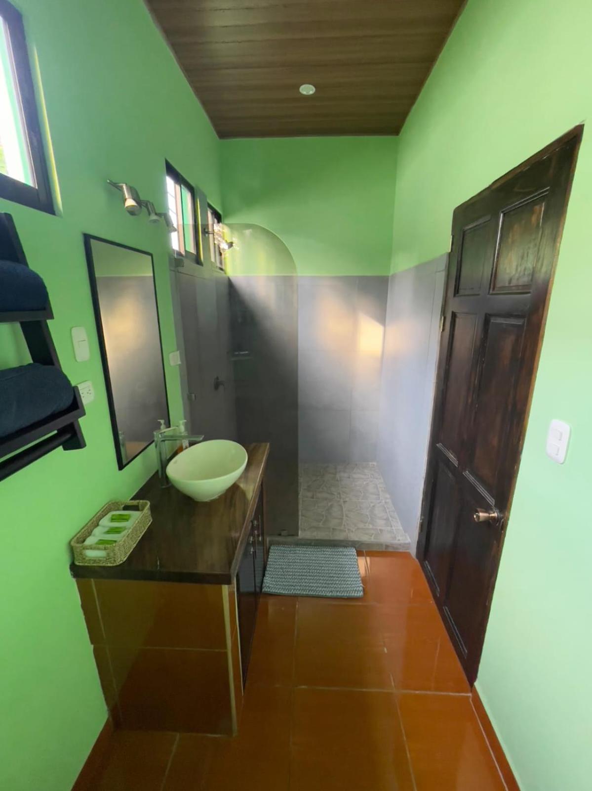 One-Bedroom House photo 2