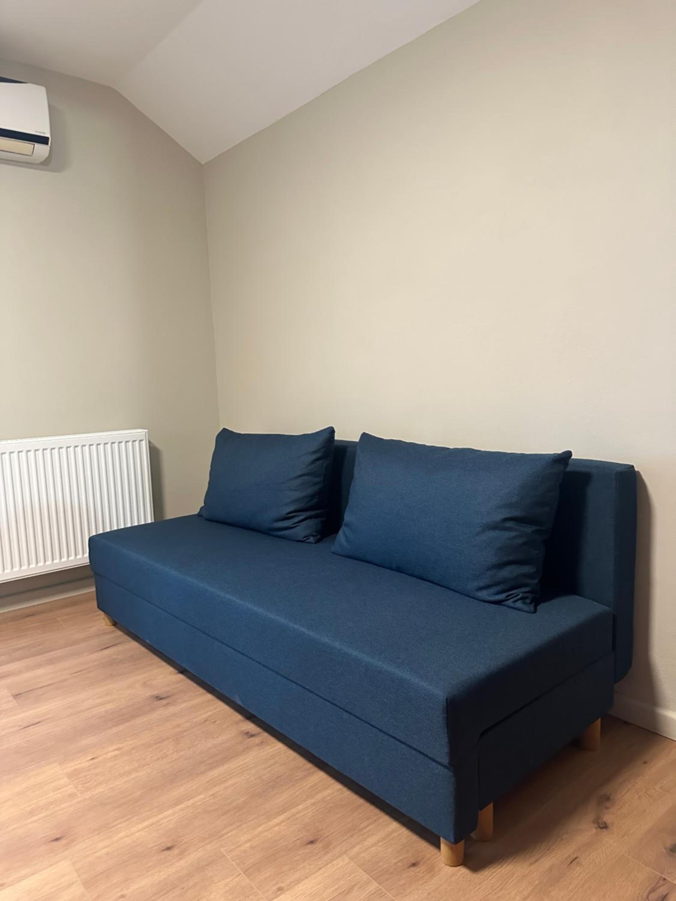 Family Room with Balcony photo 3
