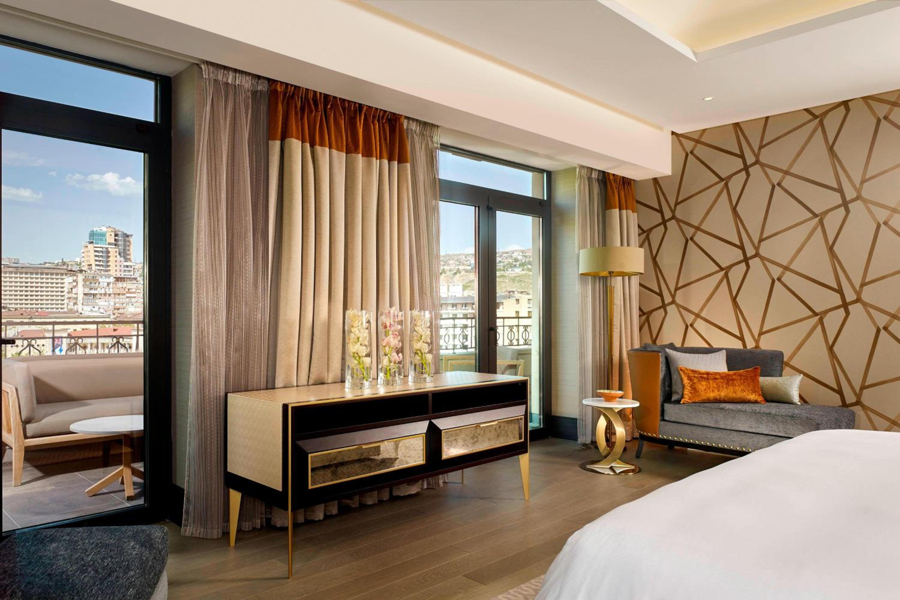 Alexander, Presidential Suite, 1 King photo 2